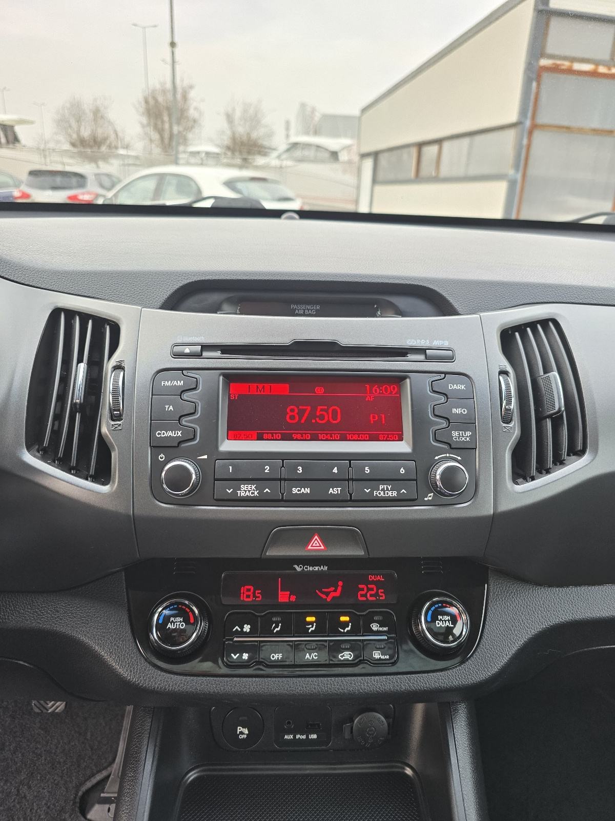 Kia Sportage 2WD 1,7 CRDi Sport, fotografija 15