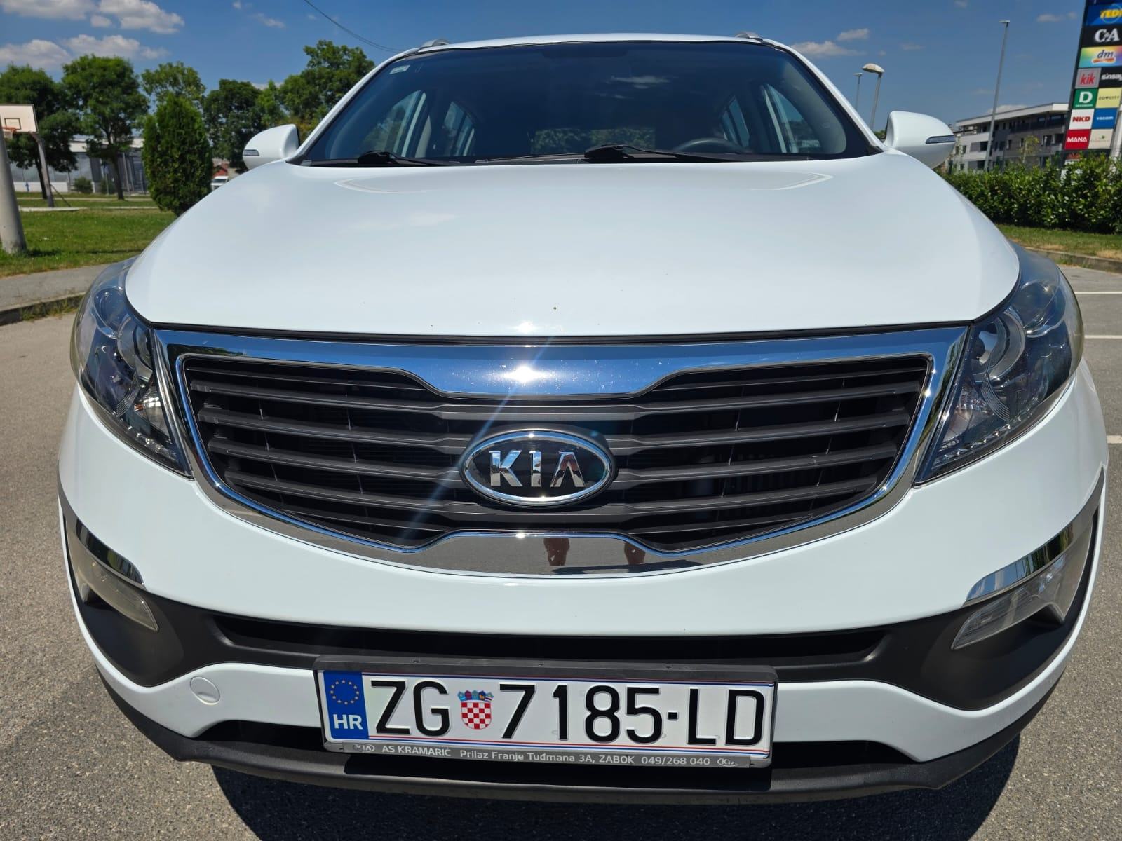 Kia Sportage AWD 2,0 CRDi 4x4 Top stanje. Reg 04/27, fotografija 2