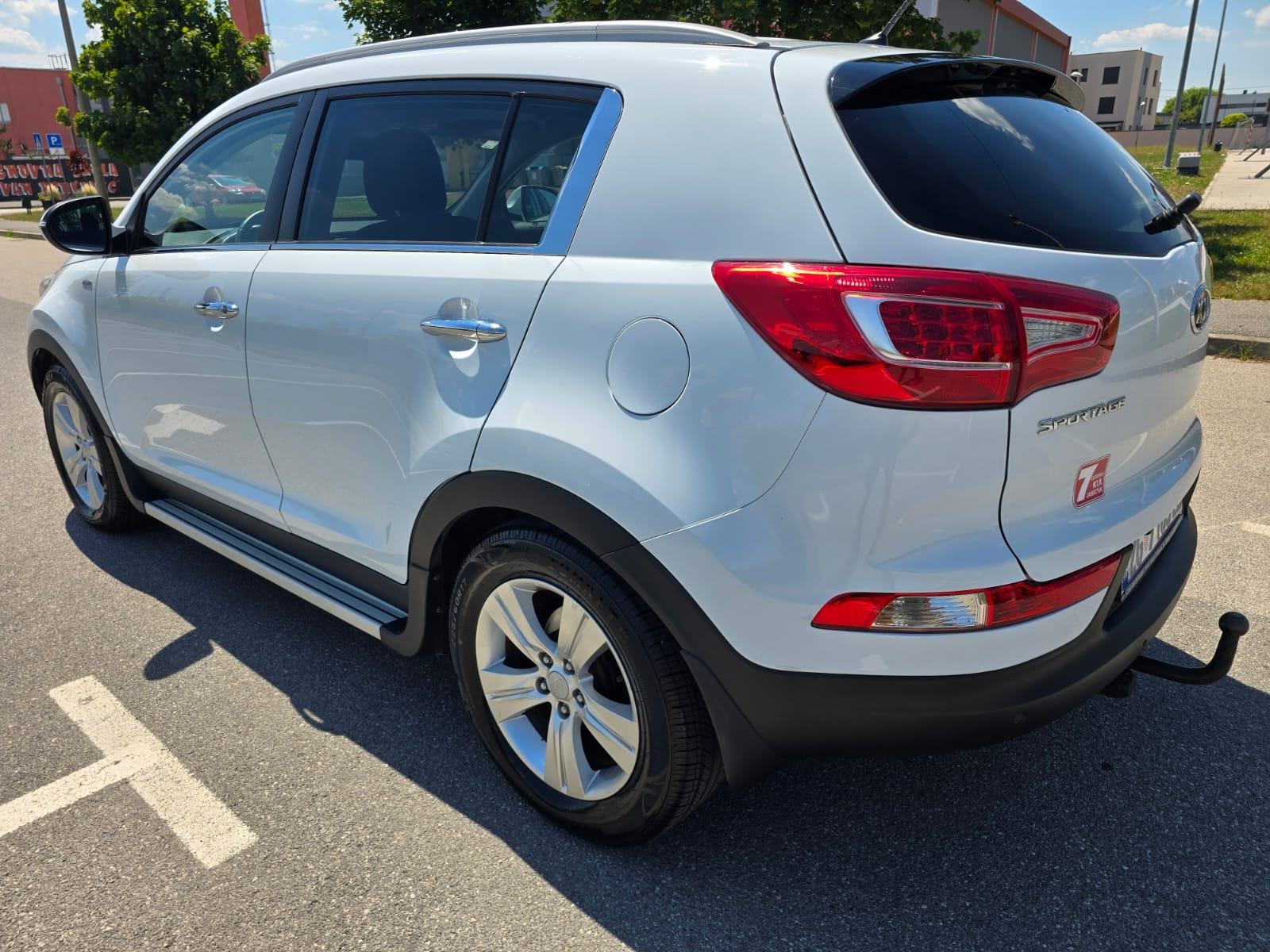 Kia Sportage AWD 2,0 CRDi 4x4 Top stanje. Reg 04/27, fotografija 8