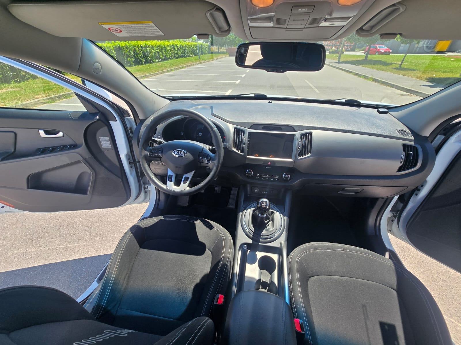 Kia Sportage AWD 2,0 CRDi 4x4 Top stanje. Reg 04/27, fotografija 15