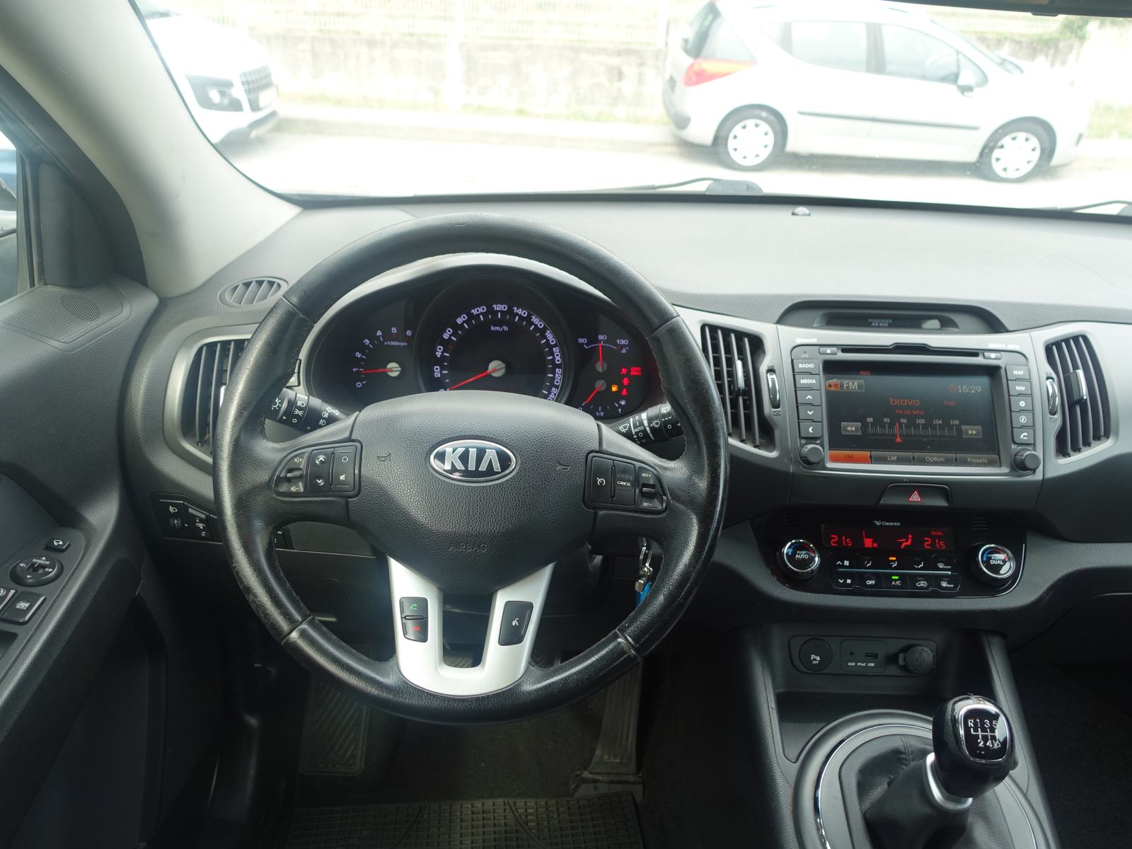 Kia Sportage AWD 2,0 CRDi 180 / JAMSTVO + REGISTRACIJA, fotografija 13
