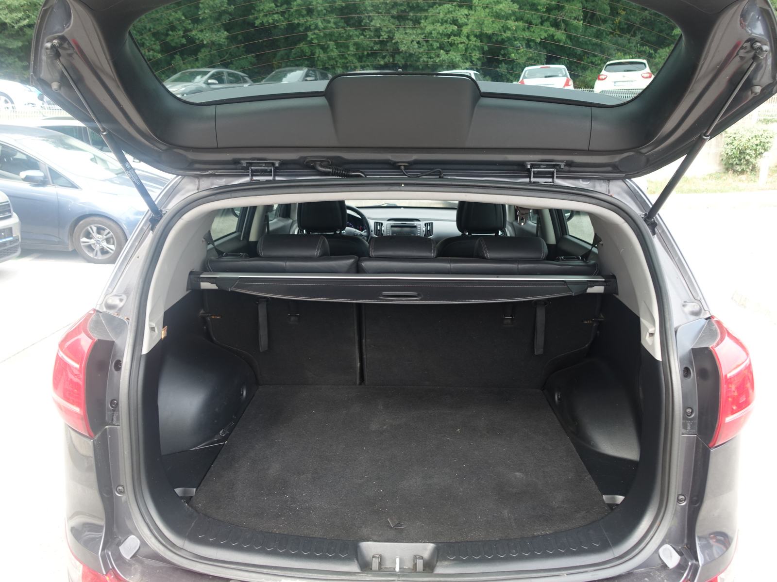 Kia Sportage AWD 2,0 CRDi 180 / JAMSTVO + REGISTRACIJA, fotografija 12