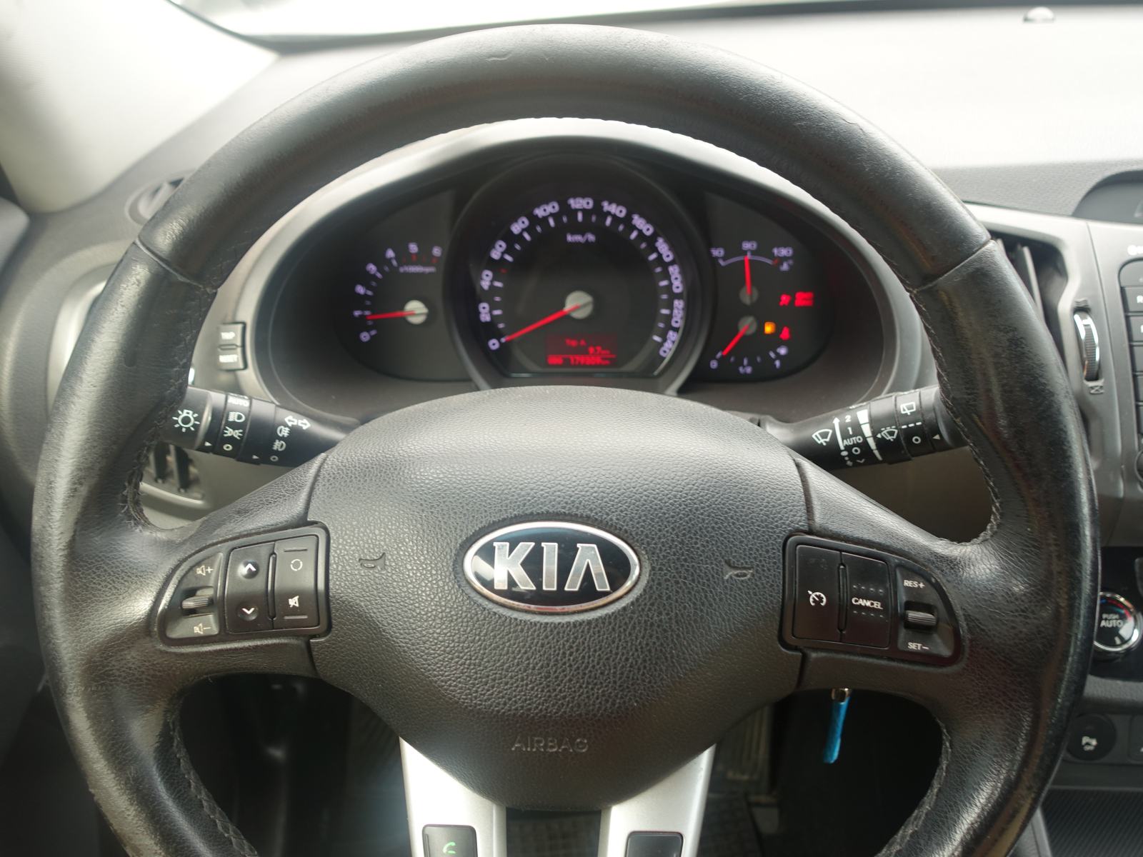 Kia Sportage AWD 2,0 CRDi 180 / JAMSTVO + REGISTRACIJA, fotografija 16