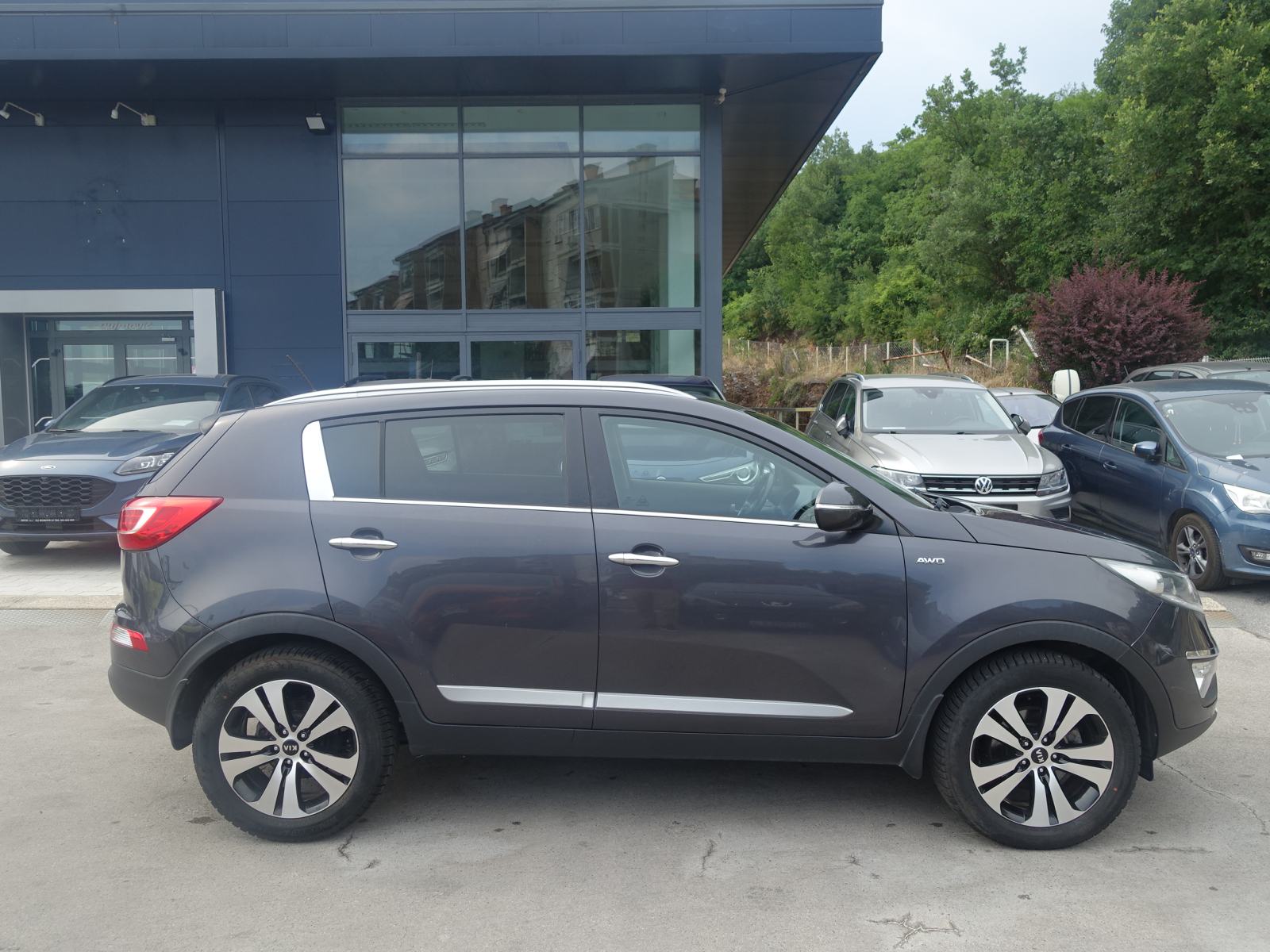 Kia Sportage AWD 2,0 CRDi 180 / JAMSTVO + REGISTRACIJA, fotografija 2