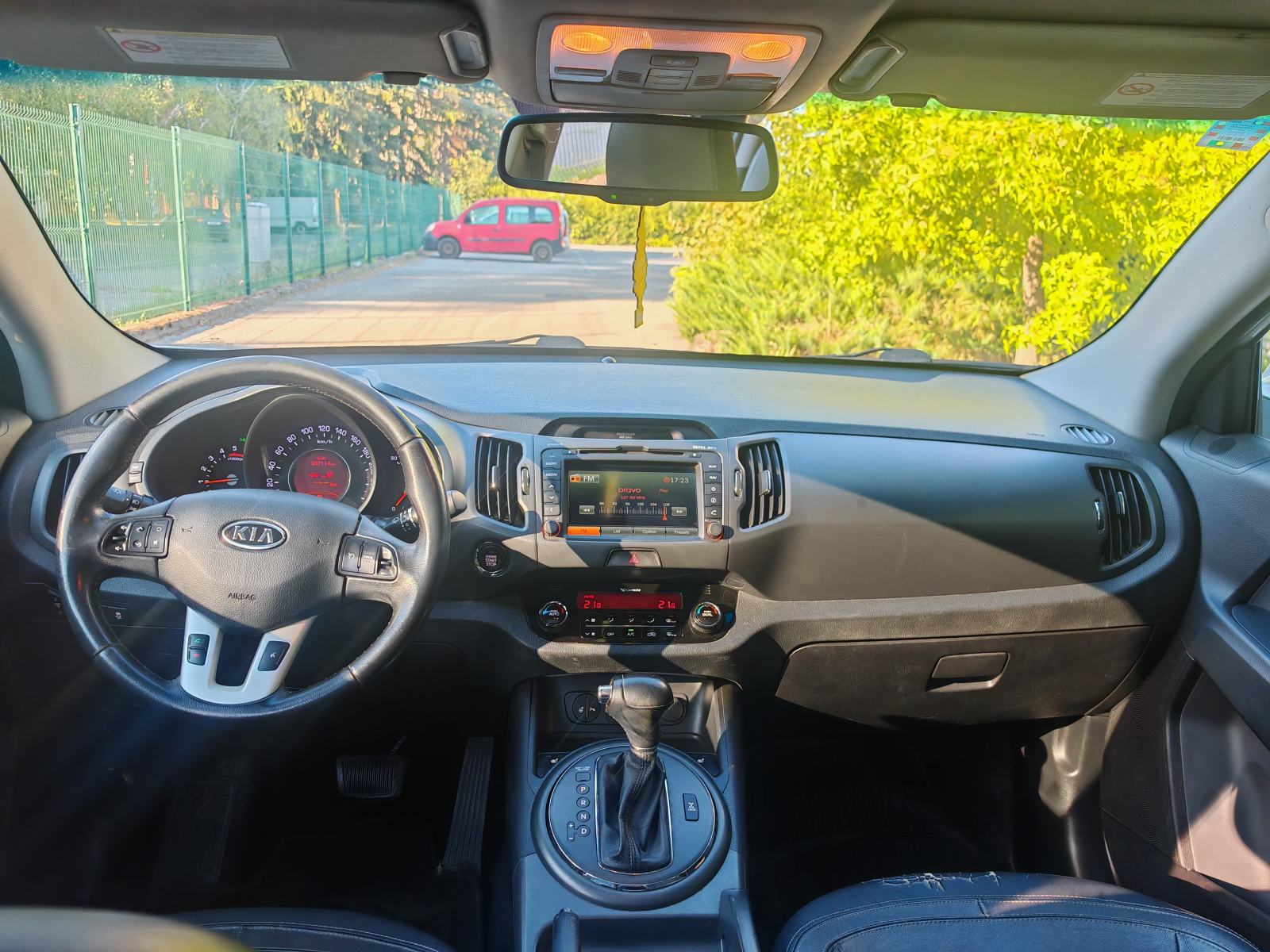 Kia Sportage AWD 2,0 CRDi Limited Automatic - NIJE IZ UVOZA, fotografija 9