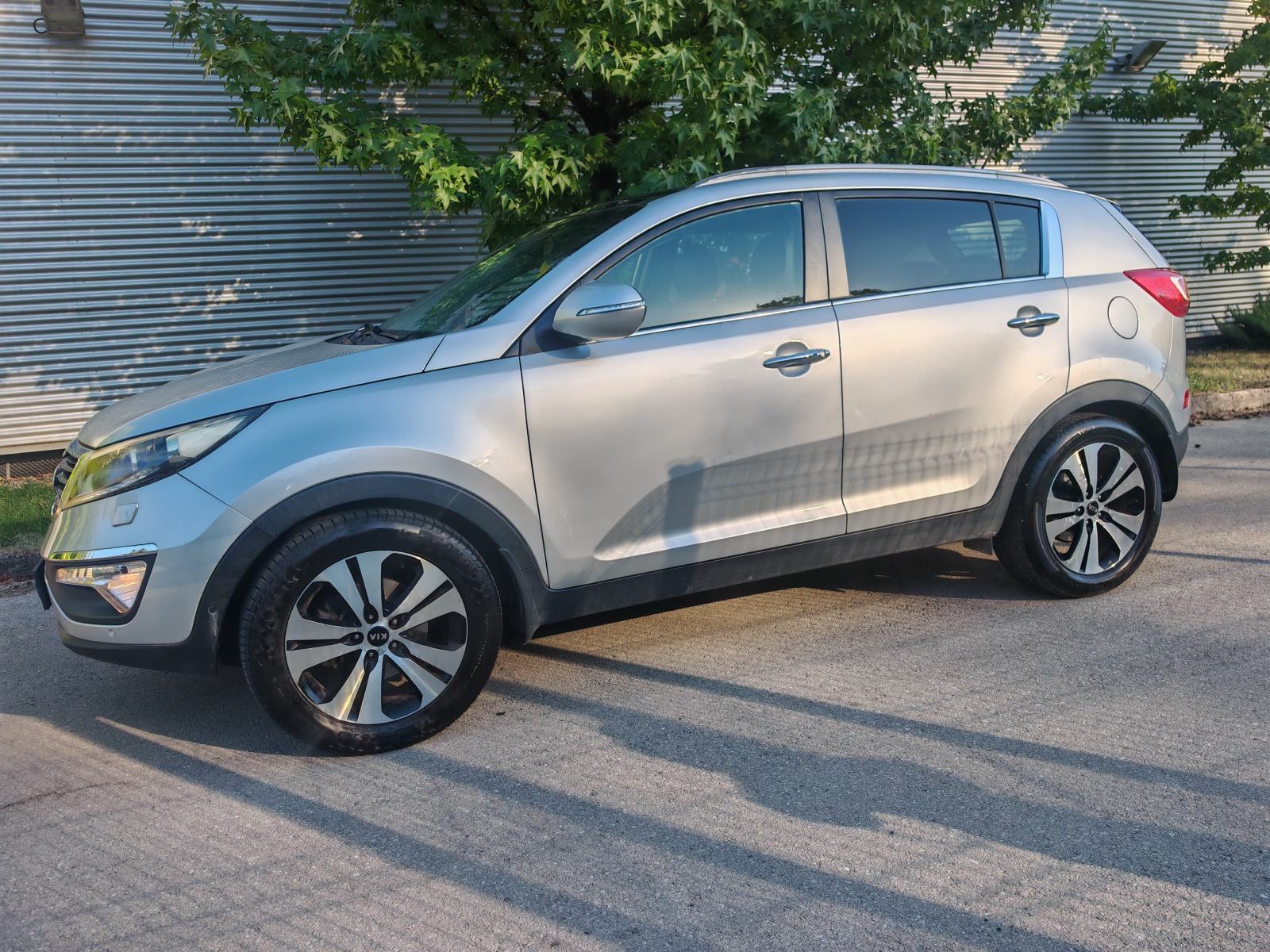 Kia Sportage AWD 2,0 CRDi Limited Automatic - NIJE IZ UVOZA, fotografija 8