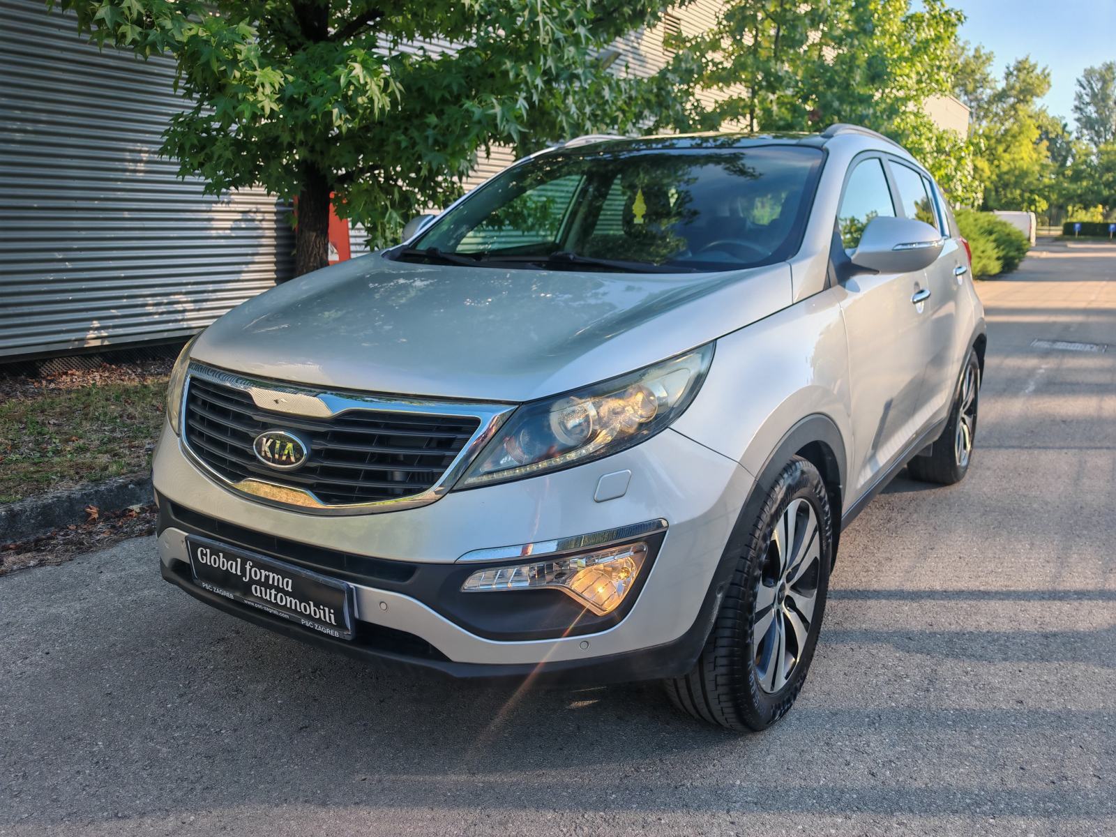 Kia Sportage AWD 2,0 CRDi Limited Automatic - NIJE IZ UVOZA, fotografija 2
