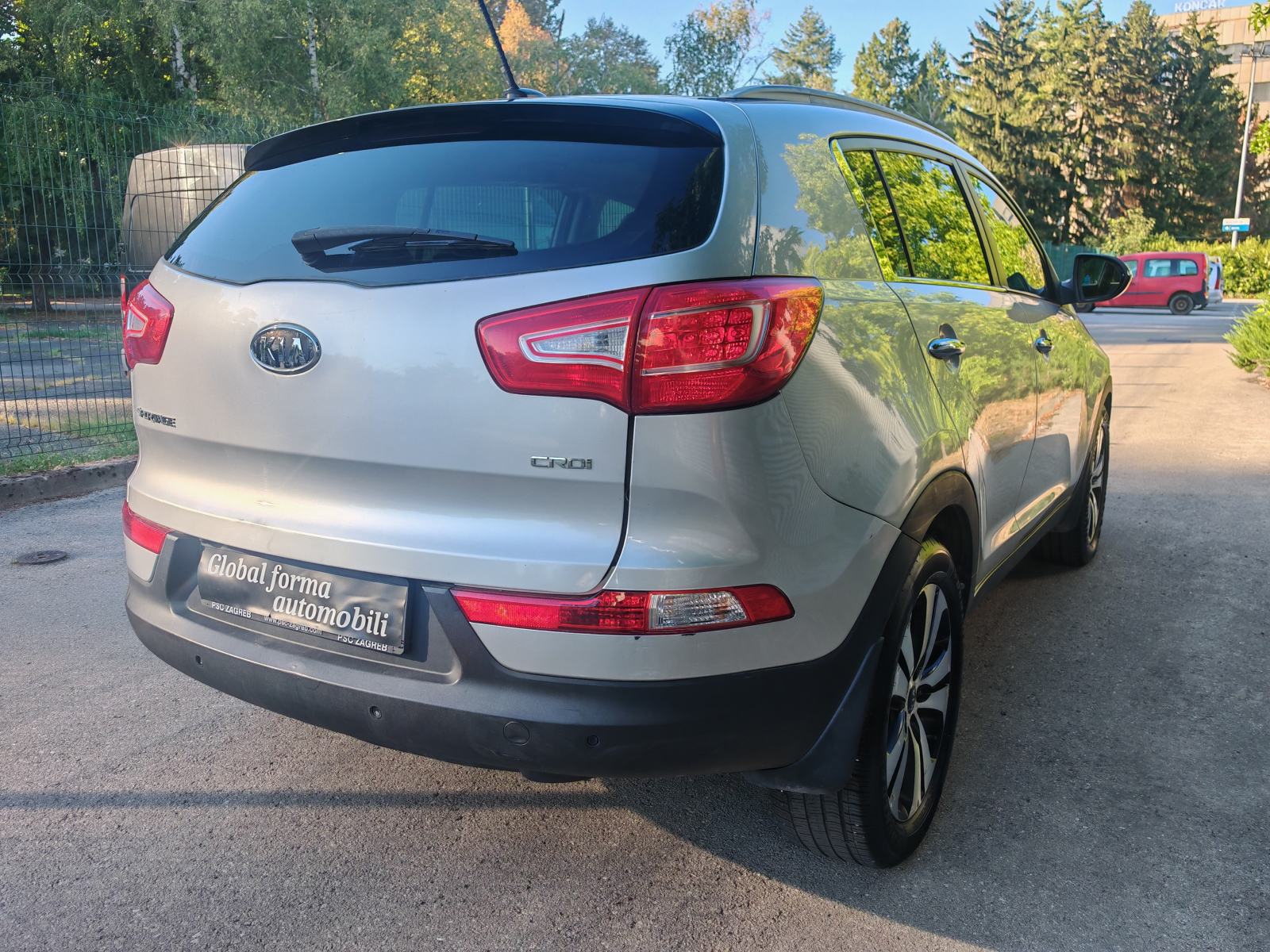Kia Sportage AWD 2,0 CRDi Limited Automatic - NIJE IZ UVOZA, fotografija 5