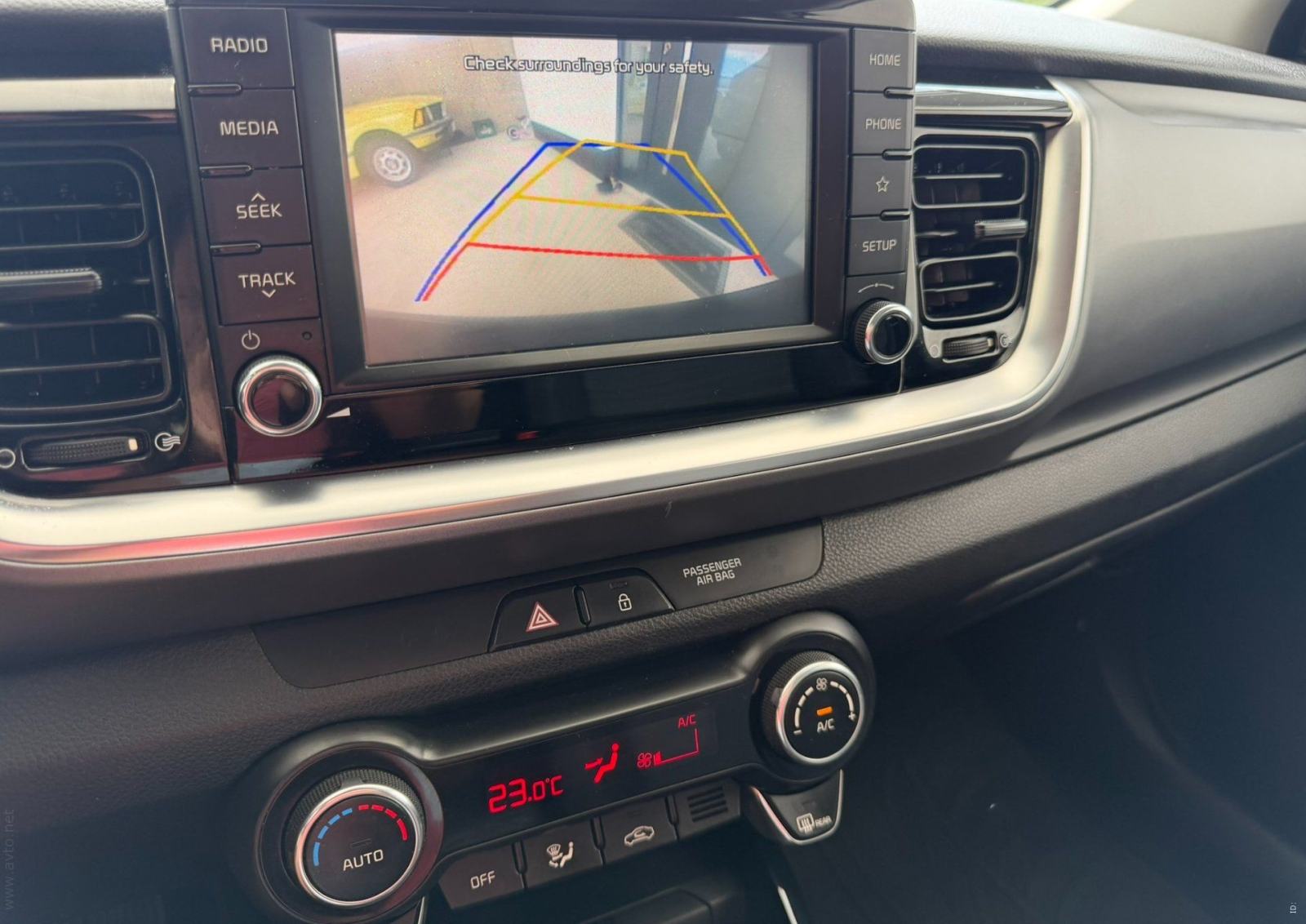Kia Stonic 1,0 1.vlasnik, servisna knjiga+ računi, fotografija 8