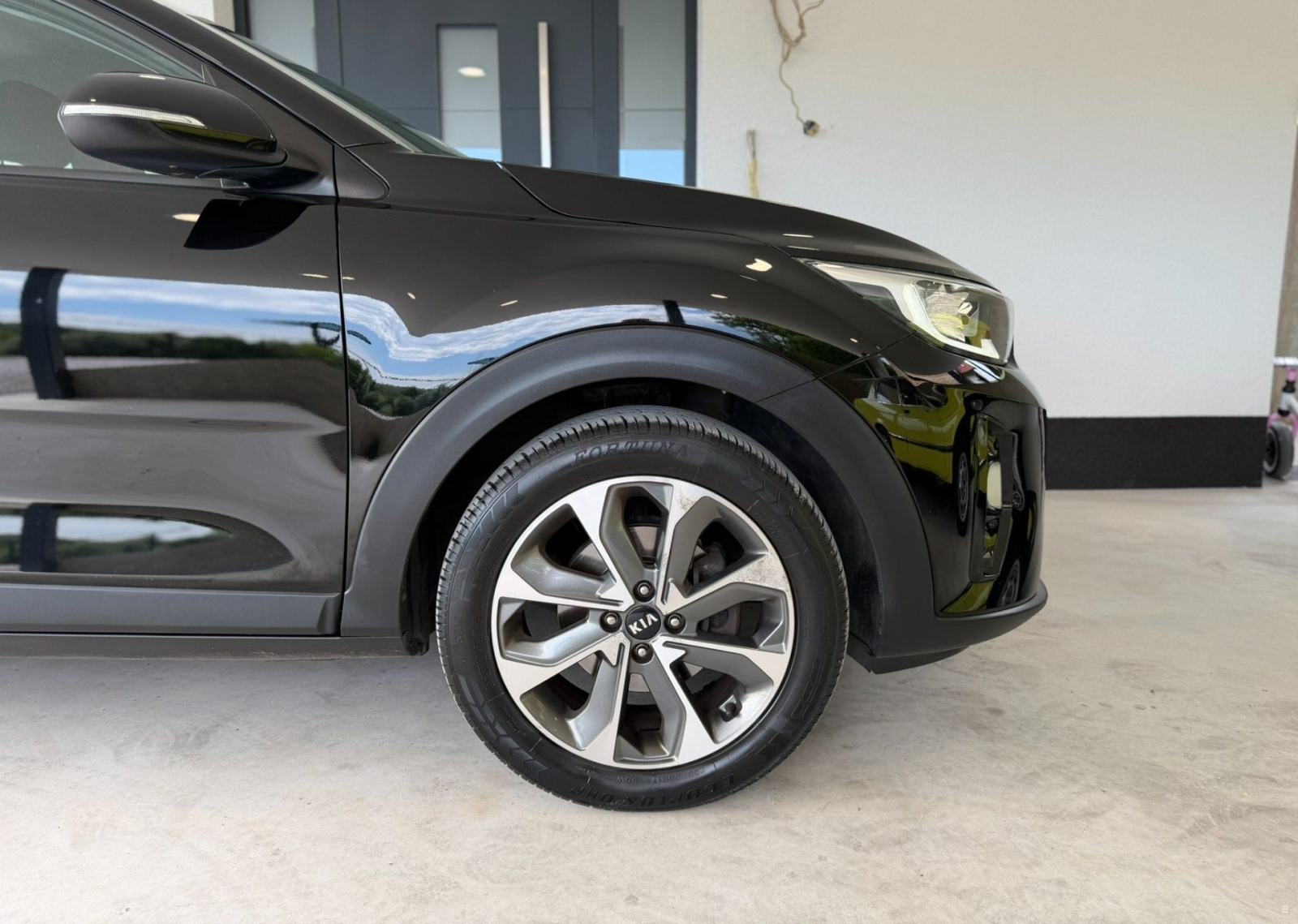 Kia Stonic 1,0 1.vlasnik, servisna knjiga+ računi, fotografija 3