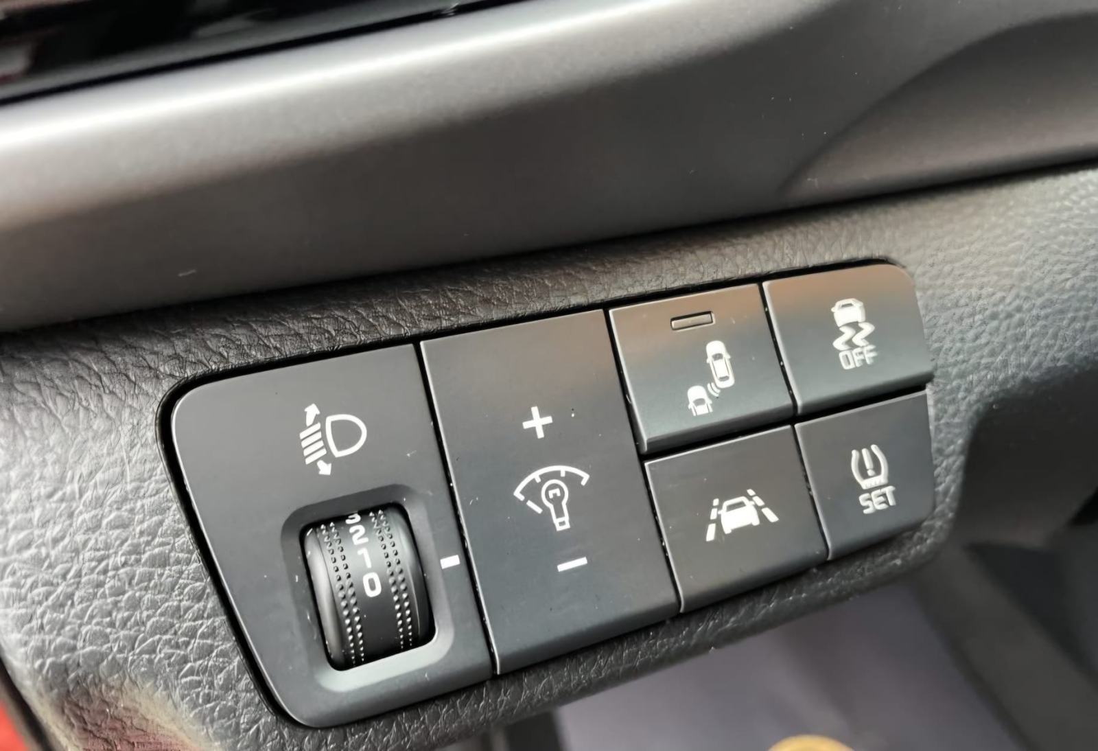 KIA STONIC 1.0 T-GDi FULL OPREMA - LIMITED EDITION, fotografija 15