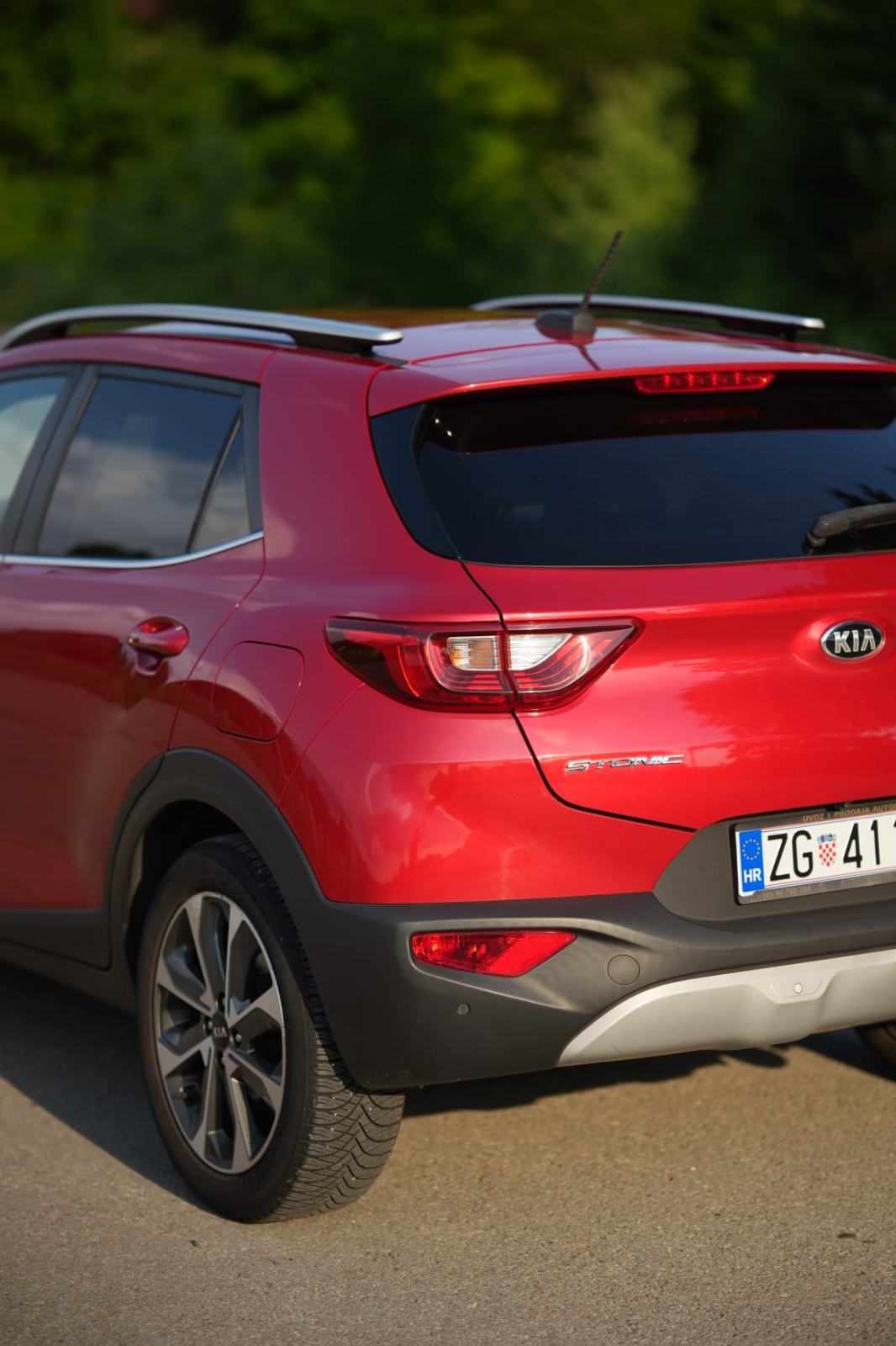 KIA STONIC 1.0 T-GDi FULL OPREMA - LIMITED EDITION, fotografija 10