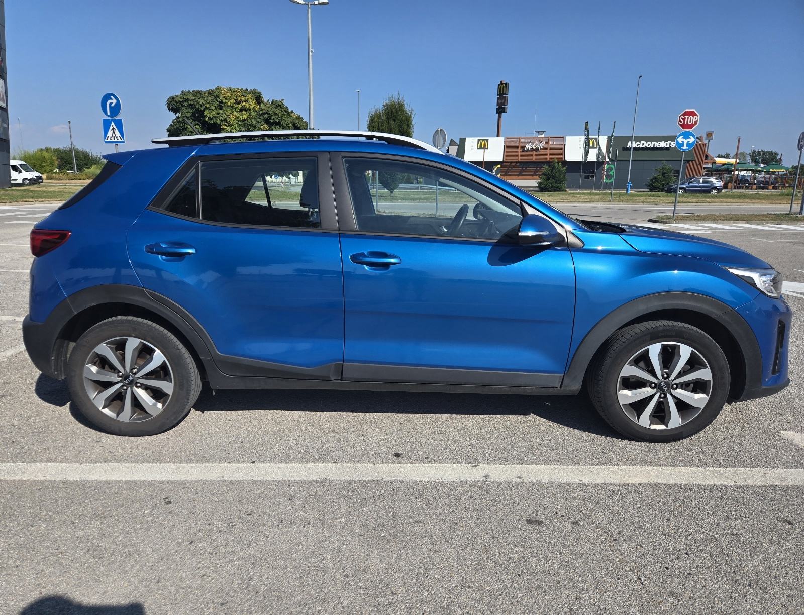 Kia Stonic 1.0 T-GDi automatik, fotografija 3