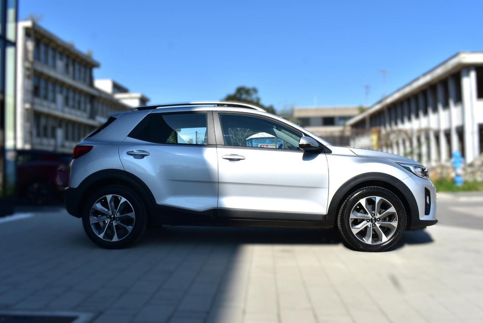 KIA Stonic 1.0 T-GDI EX EDITION, KAMERA, BT, TEMPOMAT, JAMSTVO, fotografija 5