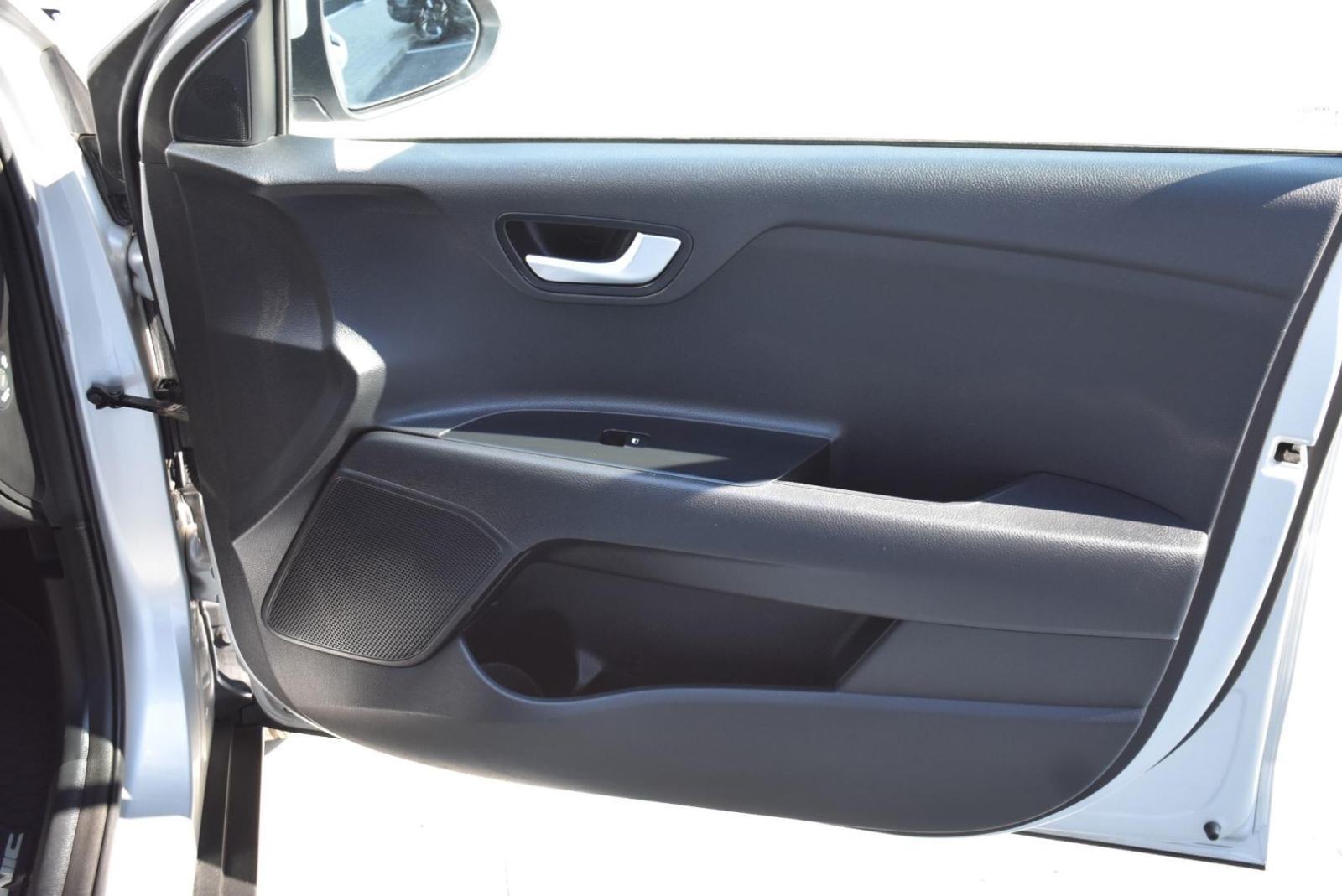 KIA Stonic 1.0 T-GDI EX EDITION, KAMERA, BT, TEMPOMAT, JAMSTVO, fotografija 20