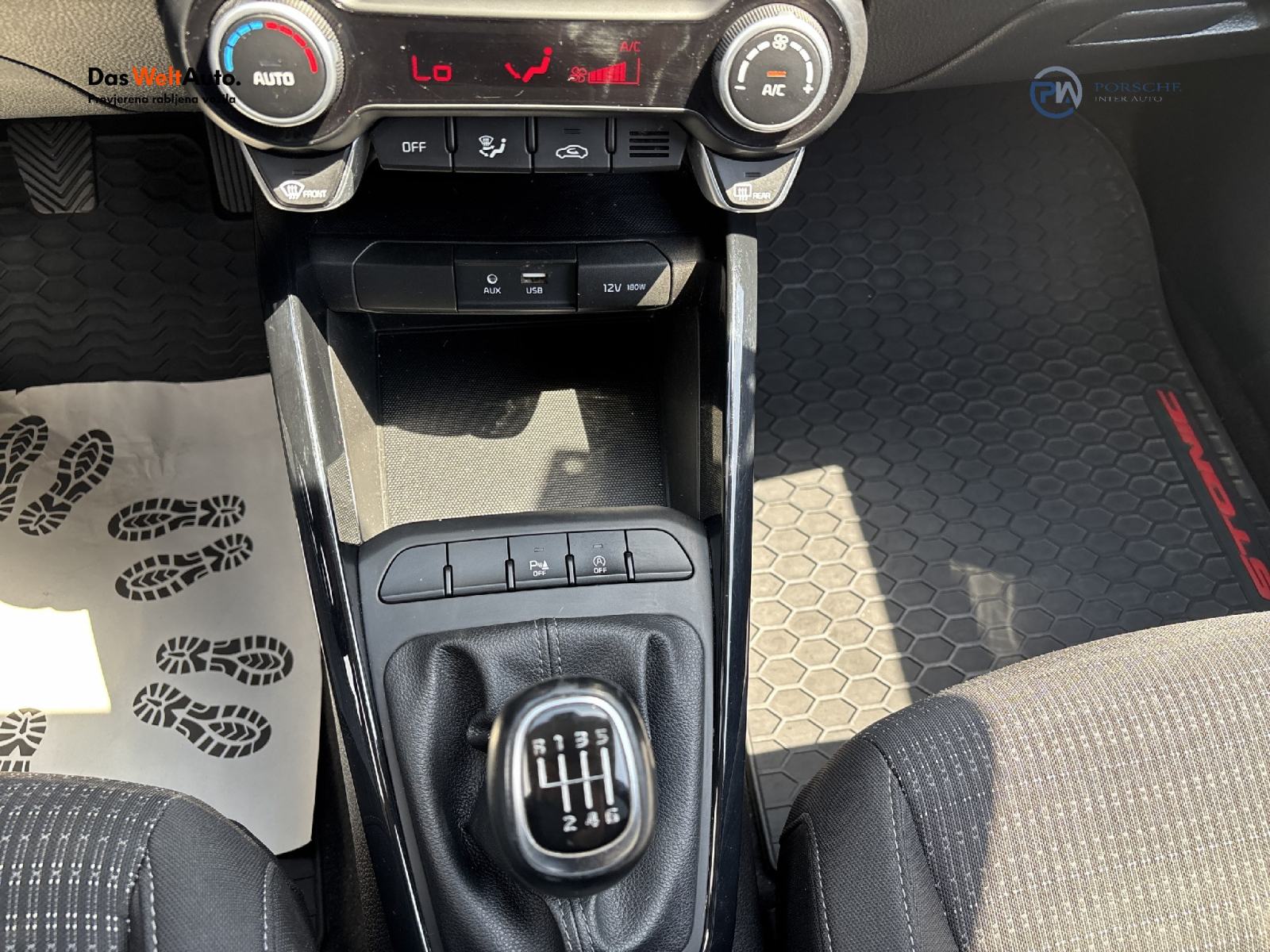 Kia Stonic 1,0 T-GDi EX Edition, fotografija 16