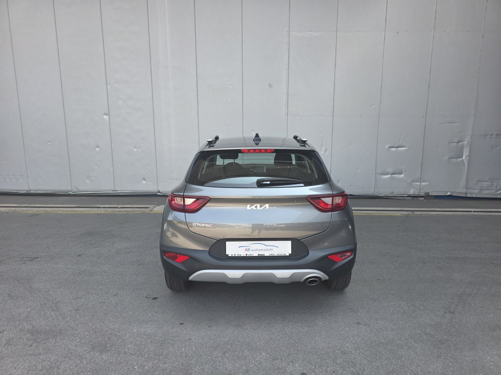 Kia Stonic 1.0 T-GDi**PRVI VLASNIK**KAMERA**NAVIGACIJA**9 000 KM**, fotografija 5