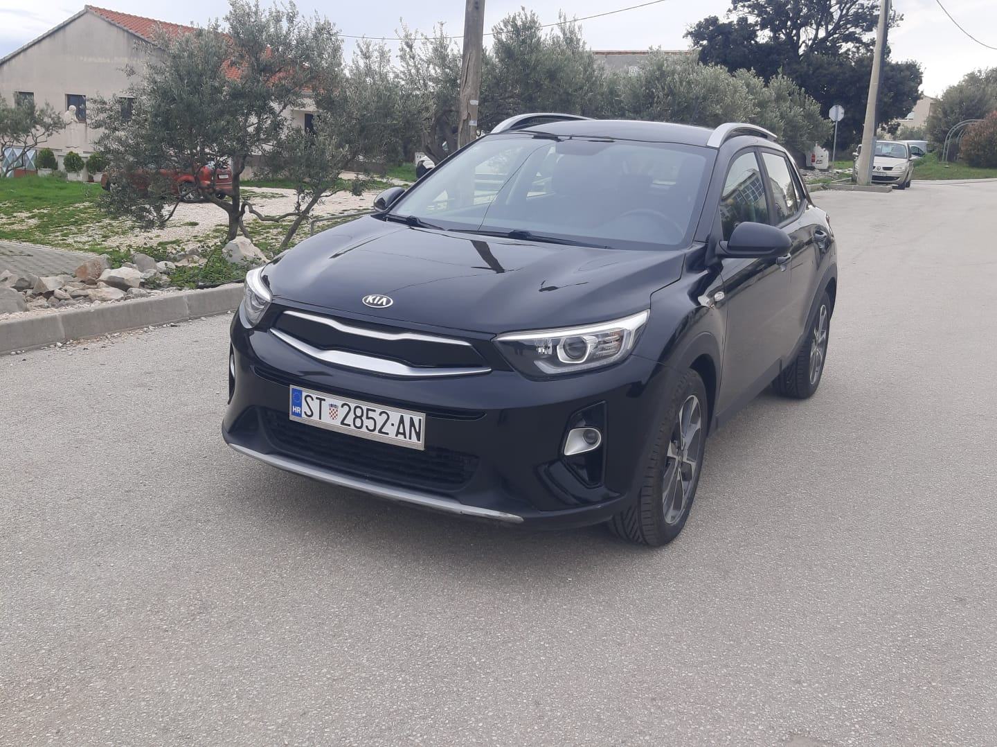 Kia Stonic 1.0 T -Gdi, pogled izvana - slika 1