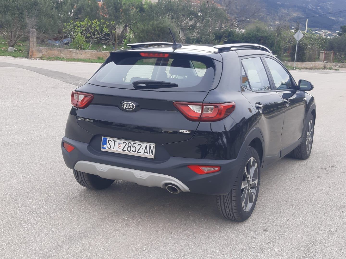 Kia Stonic 1.0 T -Gdi, pogled izvana - slika 4