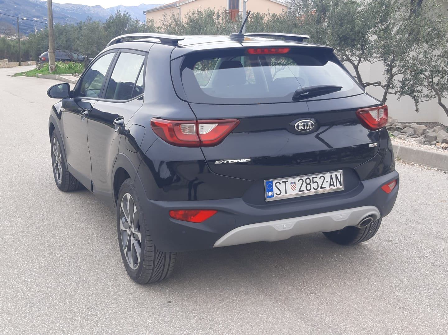 Kia Stonic 1.0 T -Gdi, pogled izvana - slika 5