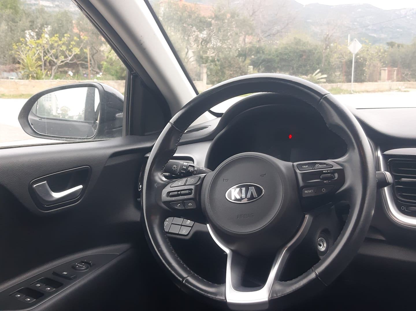 Kia Stonic 1.0 T -Gdi, fotografija 9