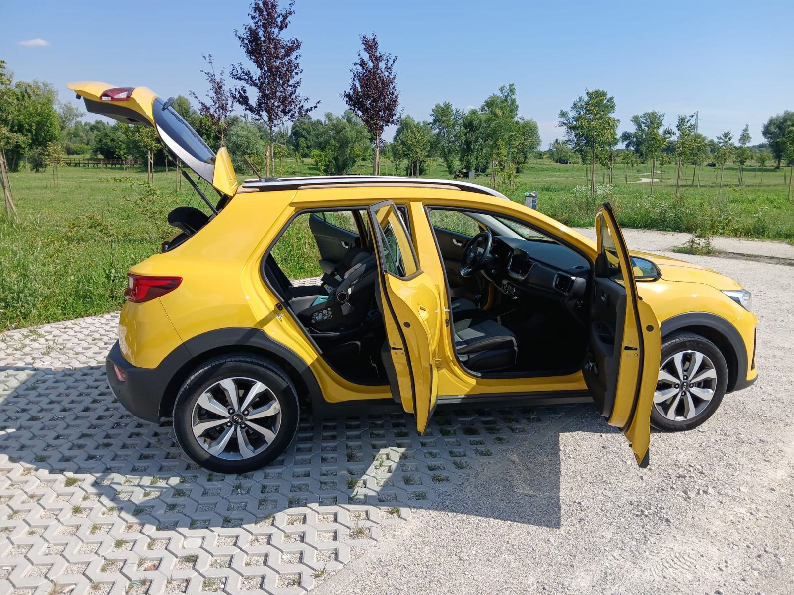 Kia Stonic 1.0 T-GDi, fotografija 12