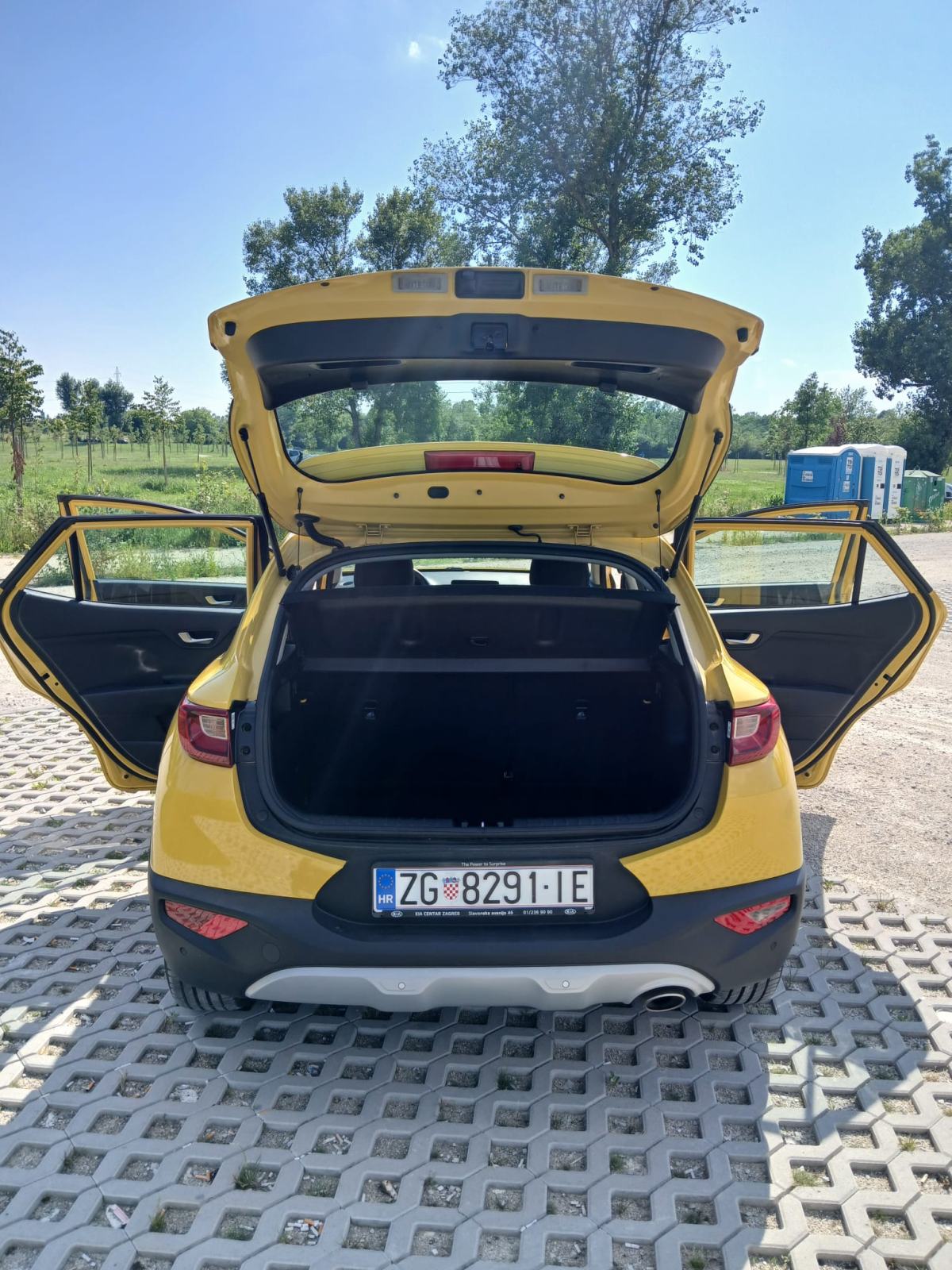 Kia Stonic 1.0 T-GDi, fotografija 13