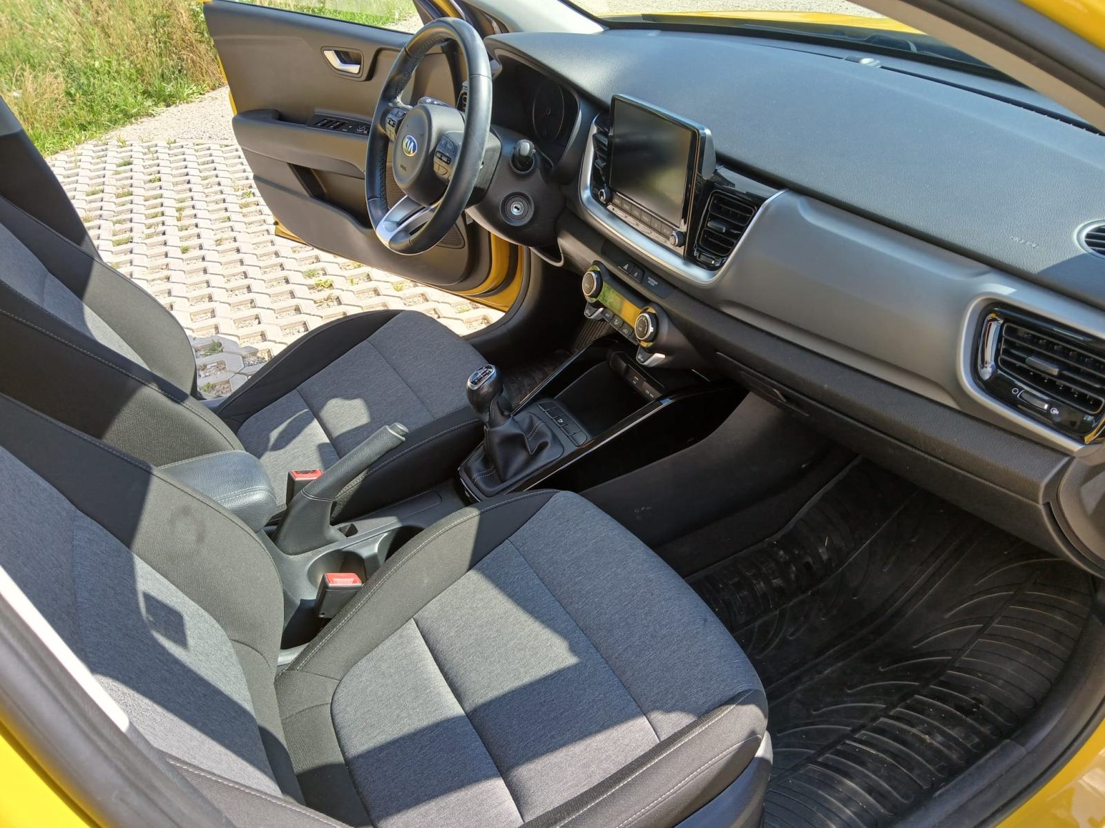 Kia Stonic 1.0 T-GDi, fotografija 18