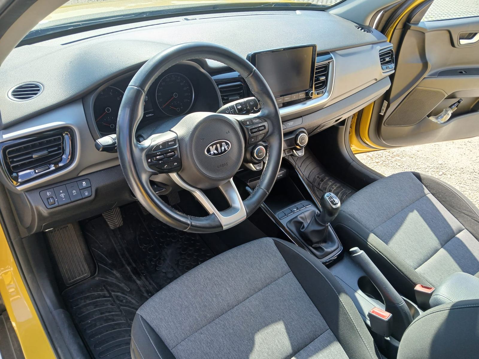 Kia Stonic 1.0 T-GDi, fotografija 16