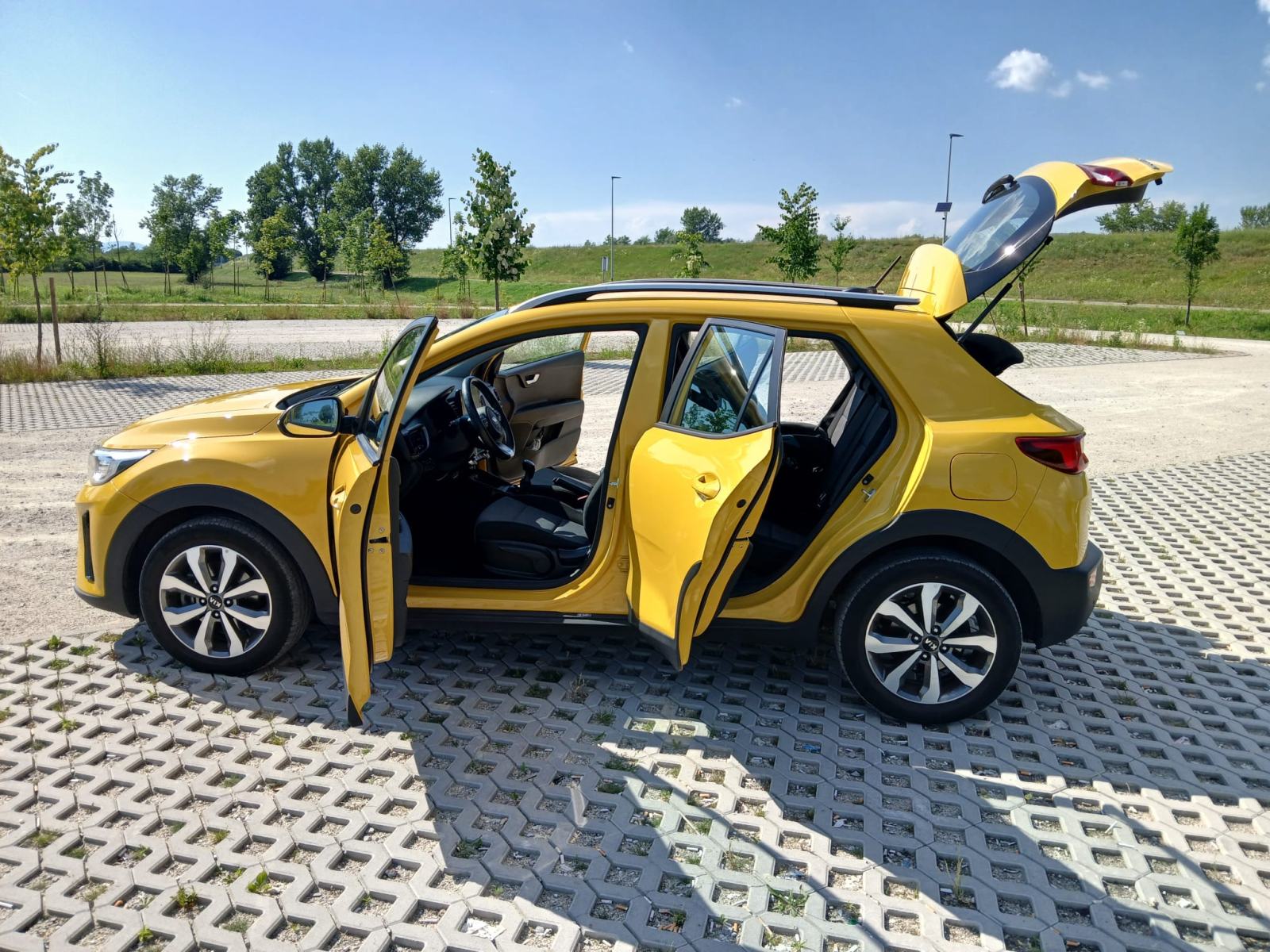 Kia Stonic 1.0 T-GDi, fotografija 10