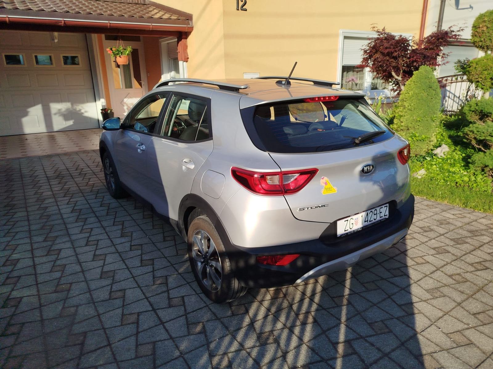 Kia Stonic 1.0 T-GDi, pogled izvana - slika 3