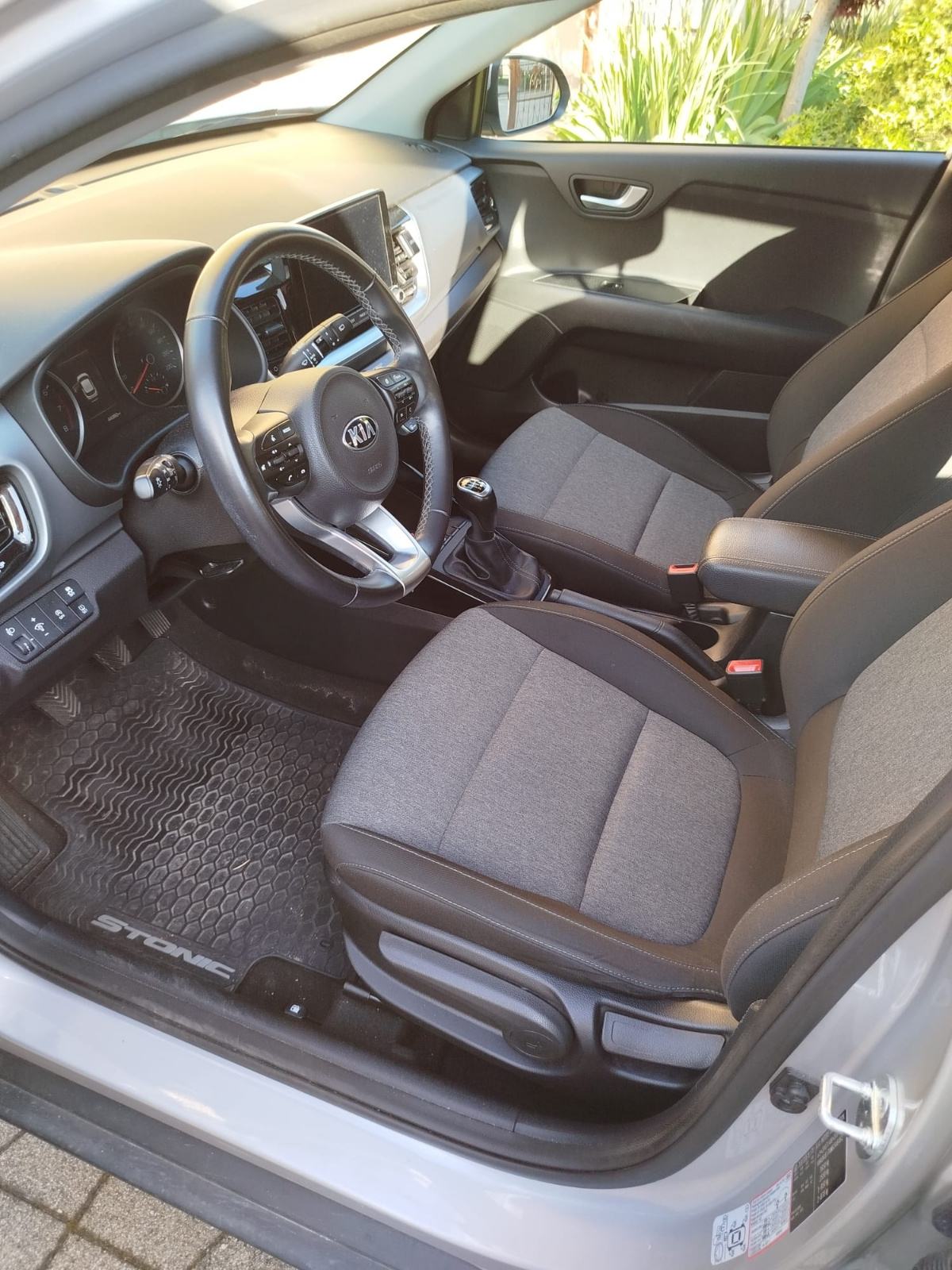 Kia Stonic 1.0 T-GDi, fotografija 8