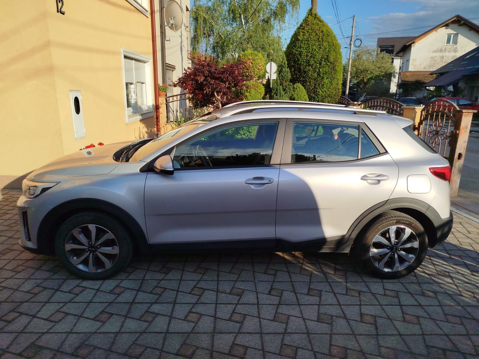 Kia Stonic 1.0 T-GDi, pogled izvana - slika 2