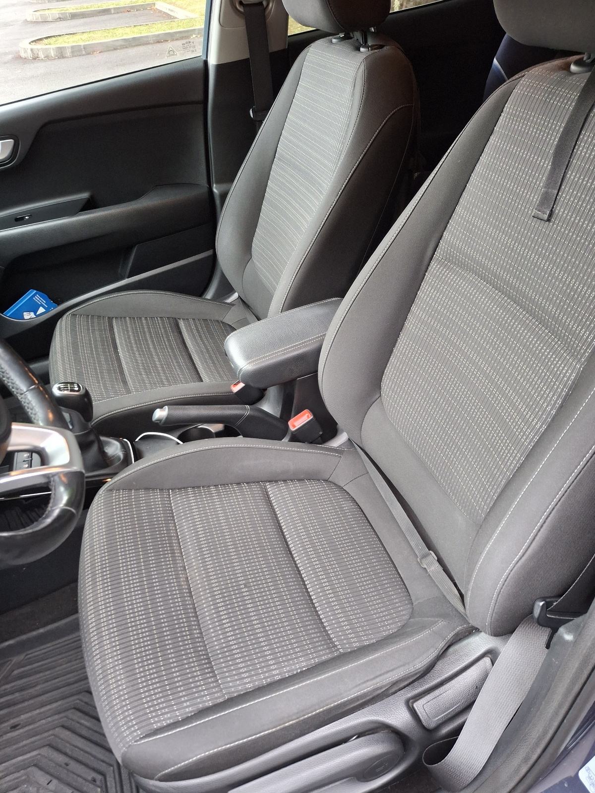 Kia Stonic 1.0 T-GDi, fotografija 16