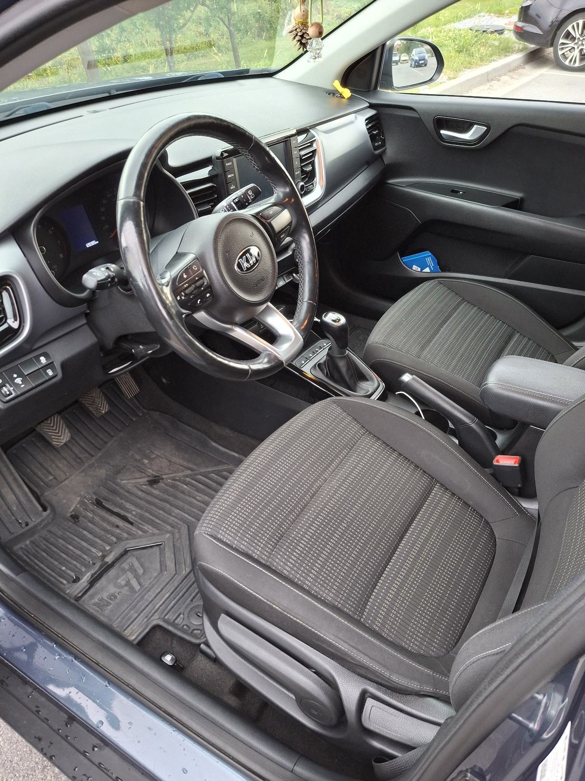 Kia Stonic 1.0 T-GDi, fotografija 11