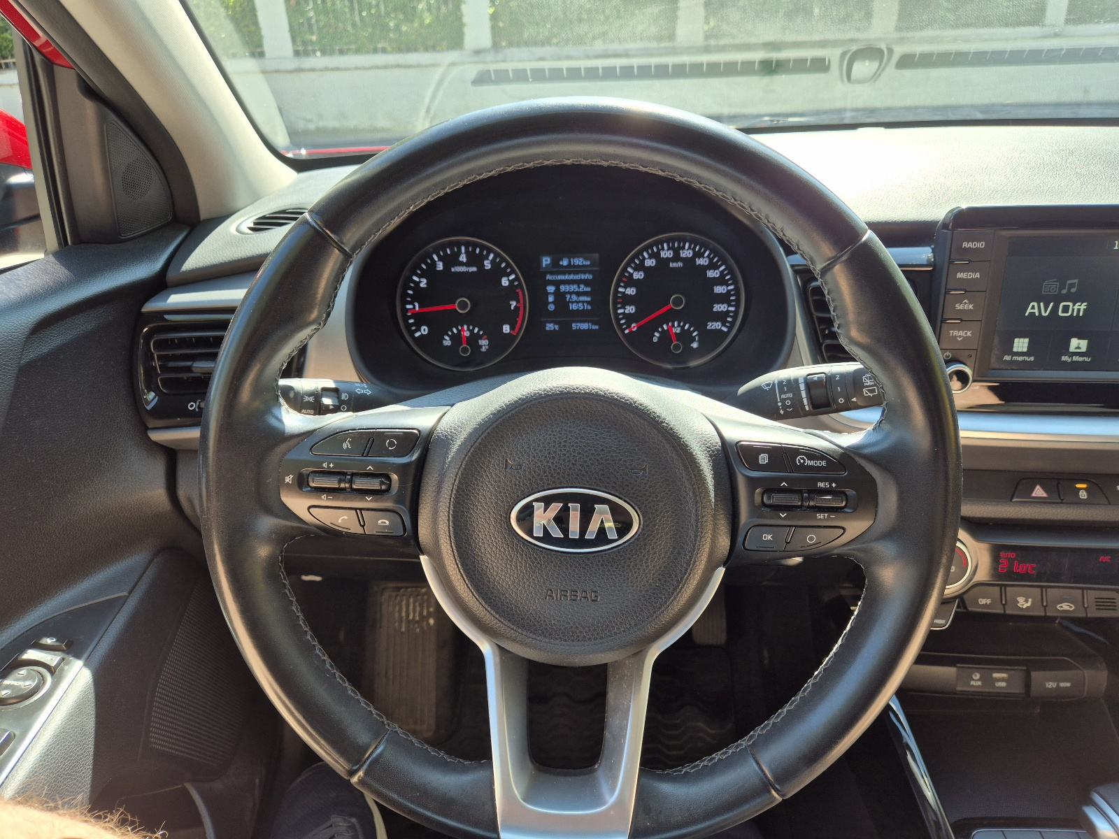Kia Stonic 1.0 T-GDi, pogled izvana - slika 1