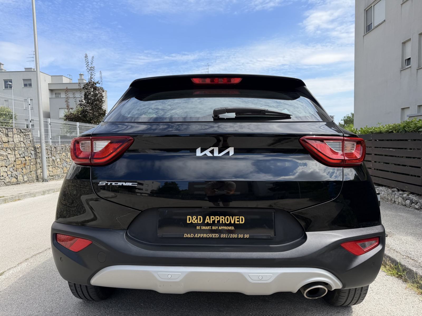 Kia Stonic 1.2 4 cilindra! MODEL 2022.g, JAMSTVO 12mj, NAVIGACIJA,itd., fotografija 5