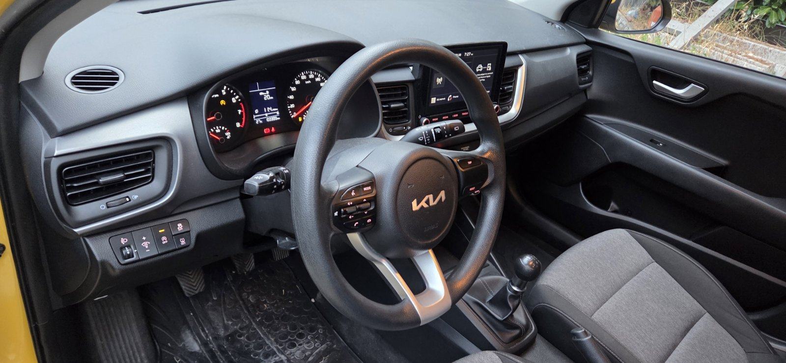 Kia Stonic 1.2 GAS LX, fotografija 8