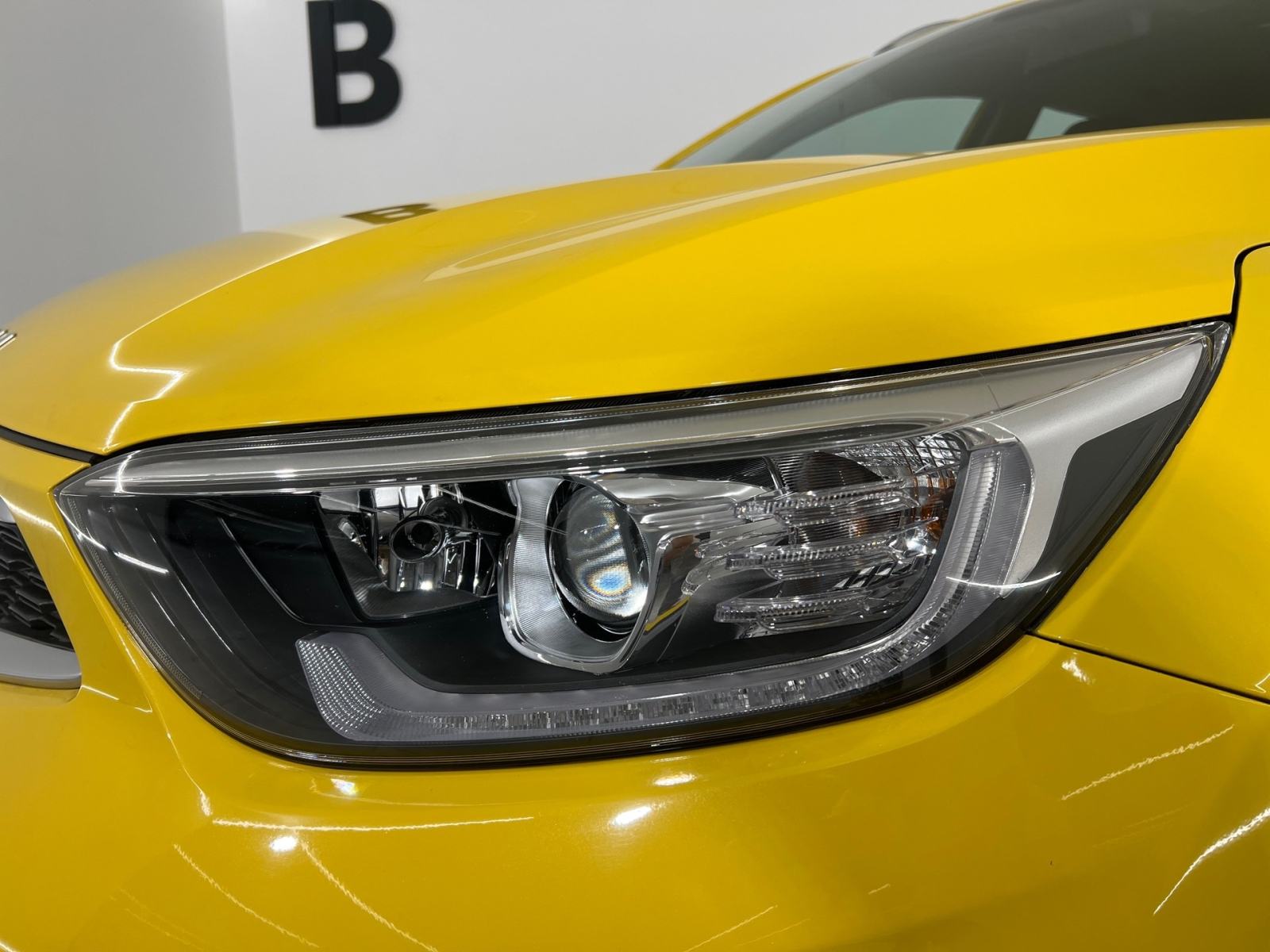 Kia Stonic 1.2 GAS LX URBAN M/T - 3 godine jamstva, fotografija 10