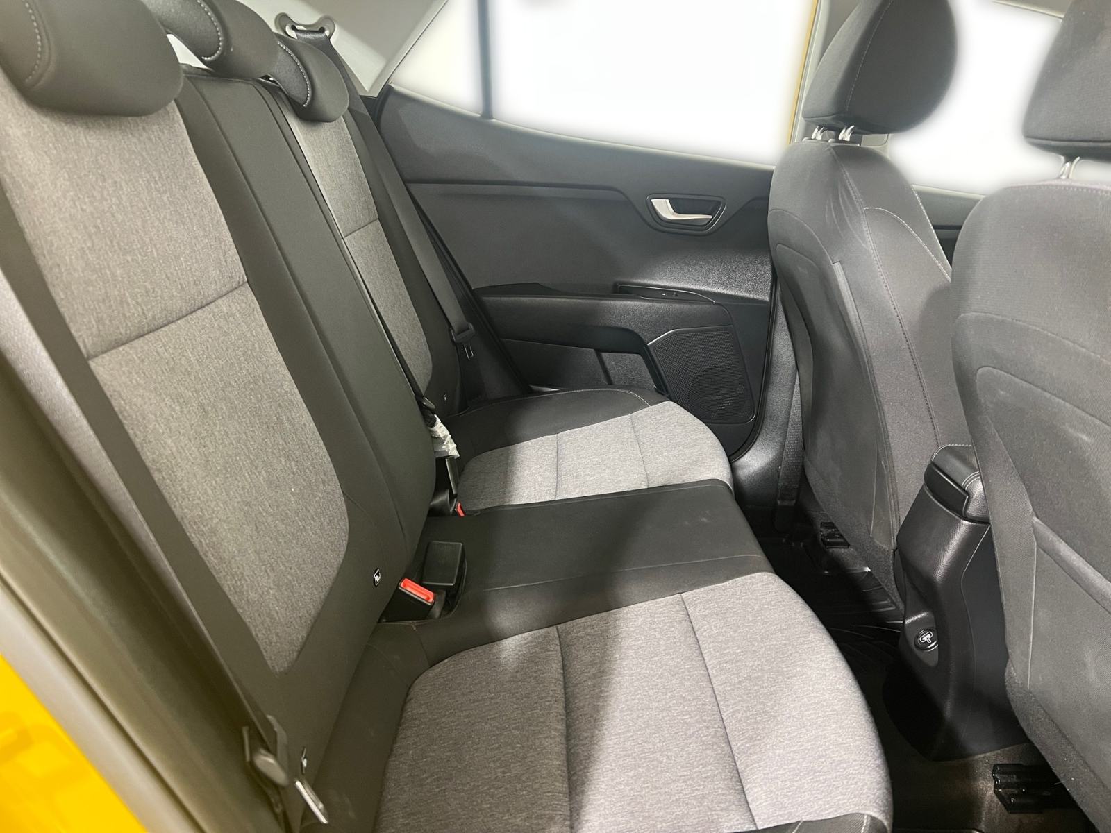 Kia Stonic 1.2 GAS LX URBAN M/T - 3 godine jamstva, fotografija 20