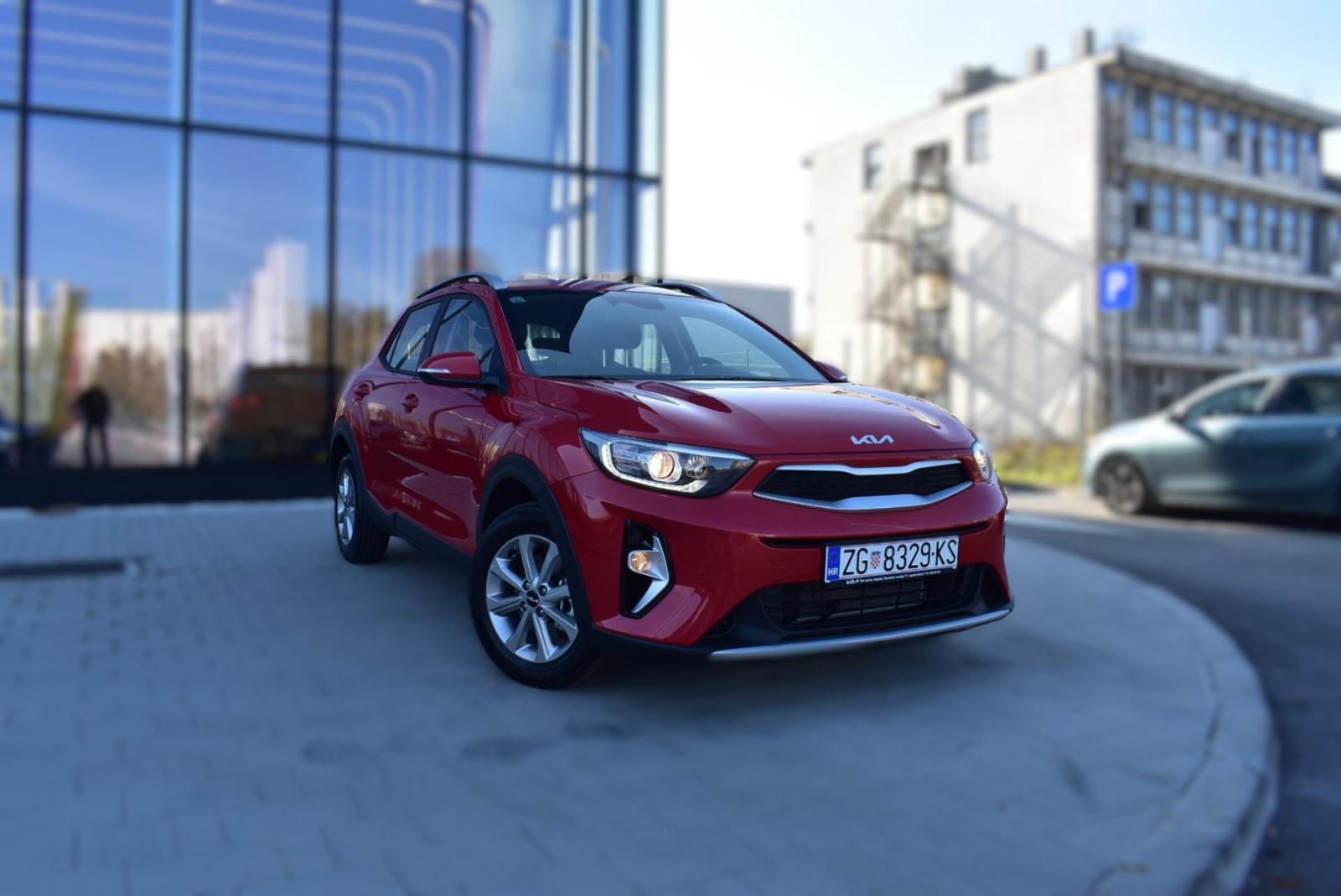 KIA Stonic 1,2 GAS LX URBAN+ M/T, NAVIGACIJA, STRAŽNJA KAMERA, MULTIFU, fotografija 3
