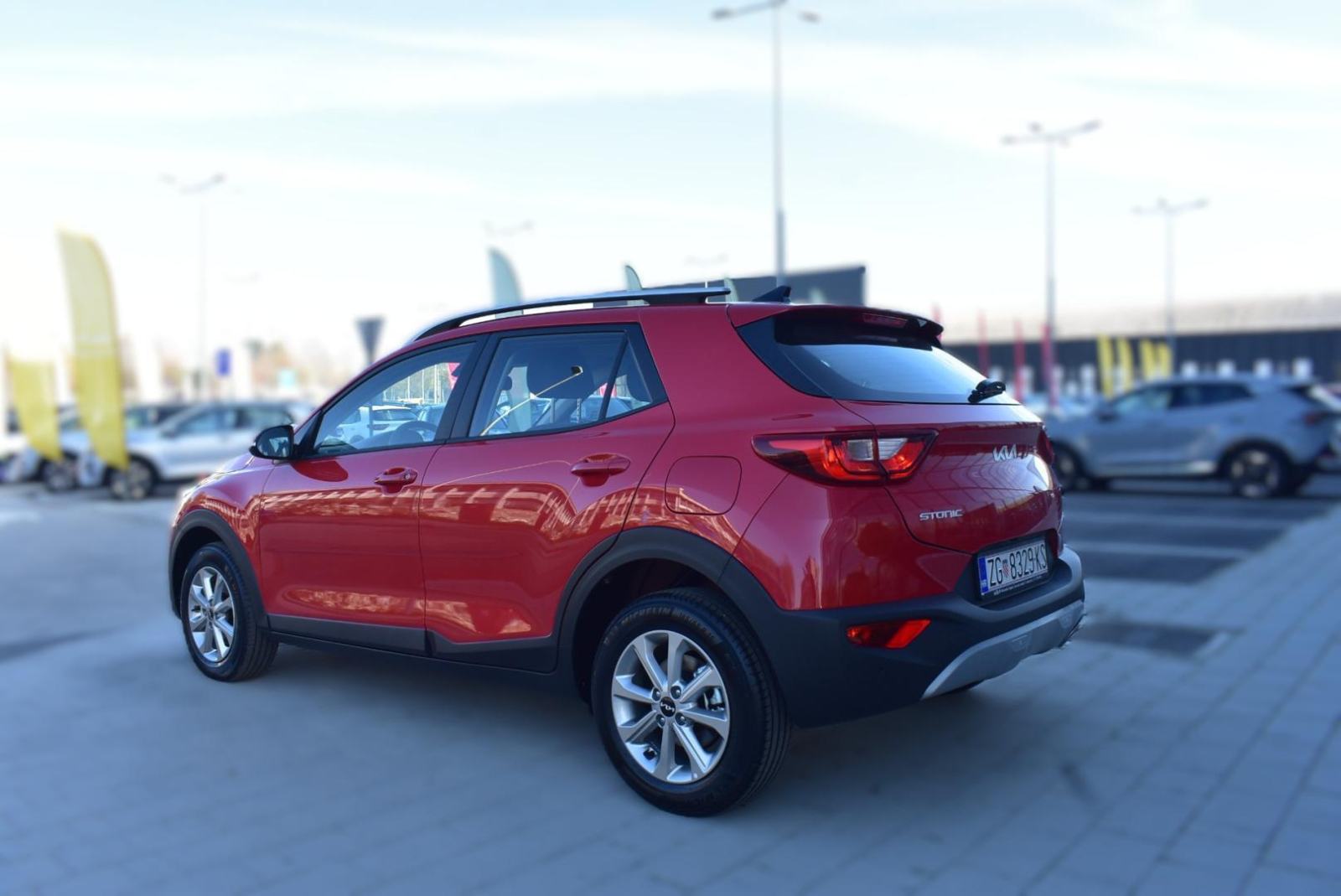 KIA Stonic 1,2 GAS LX URBAN+ M/T, NAVIGACIJA, STRAŽNJA KAMERA, MULTIFU, fotografija 10