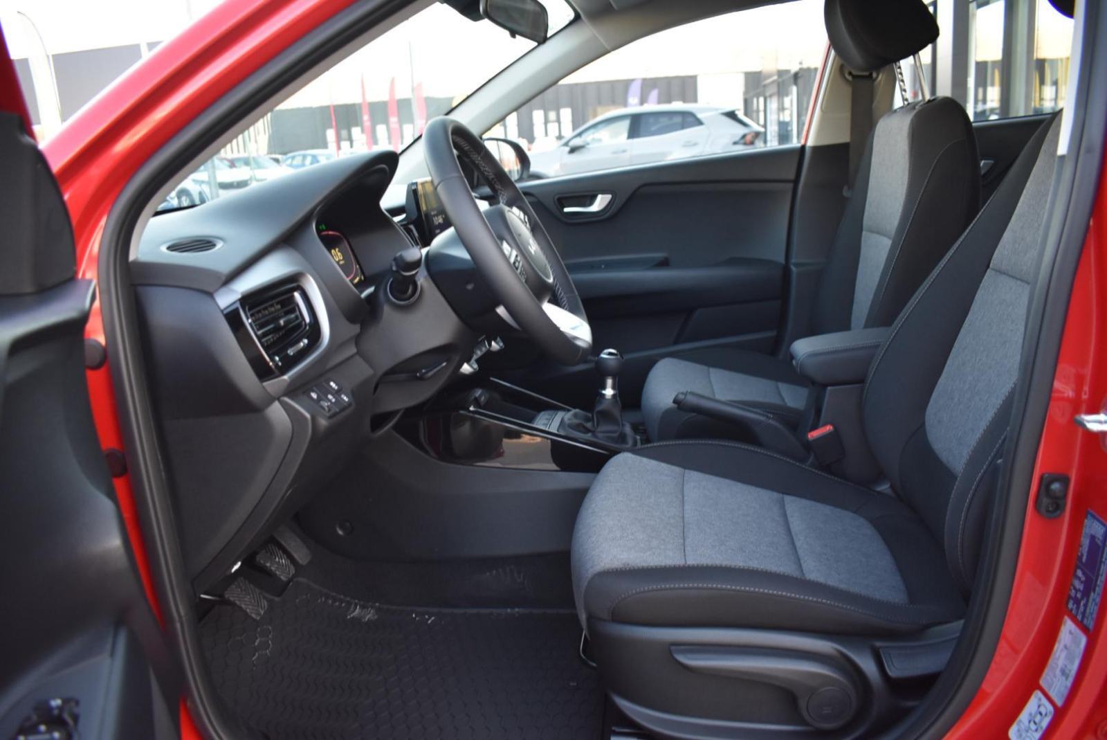 KIA Stonic 1,2 GAS LX URBAN+ M/T, NAVIGACIJA, STRAŽNJA KAMERA, MULTIFU, fotografija 16