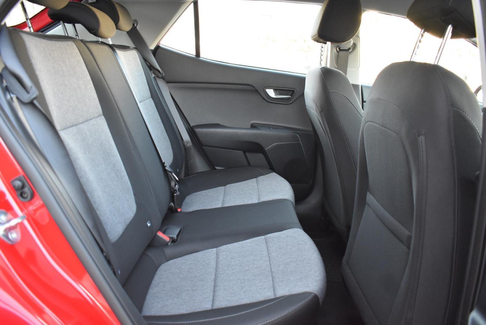 KIA Stonic 1,2 GAS LX URBAN+ M/T, NAVIGACIJA, STRAŽNJA KAMERA, MULTIFU, fotografija 19