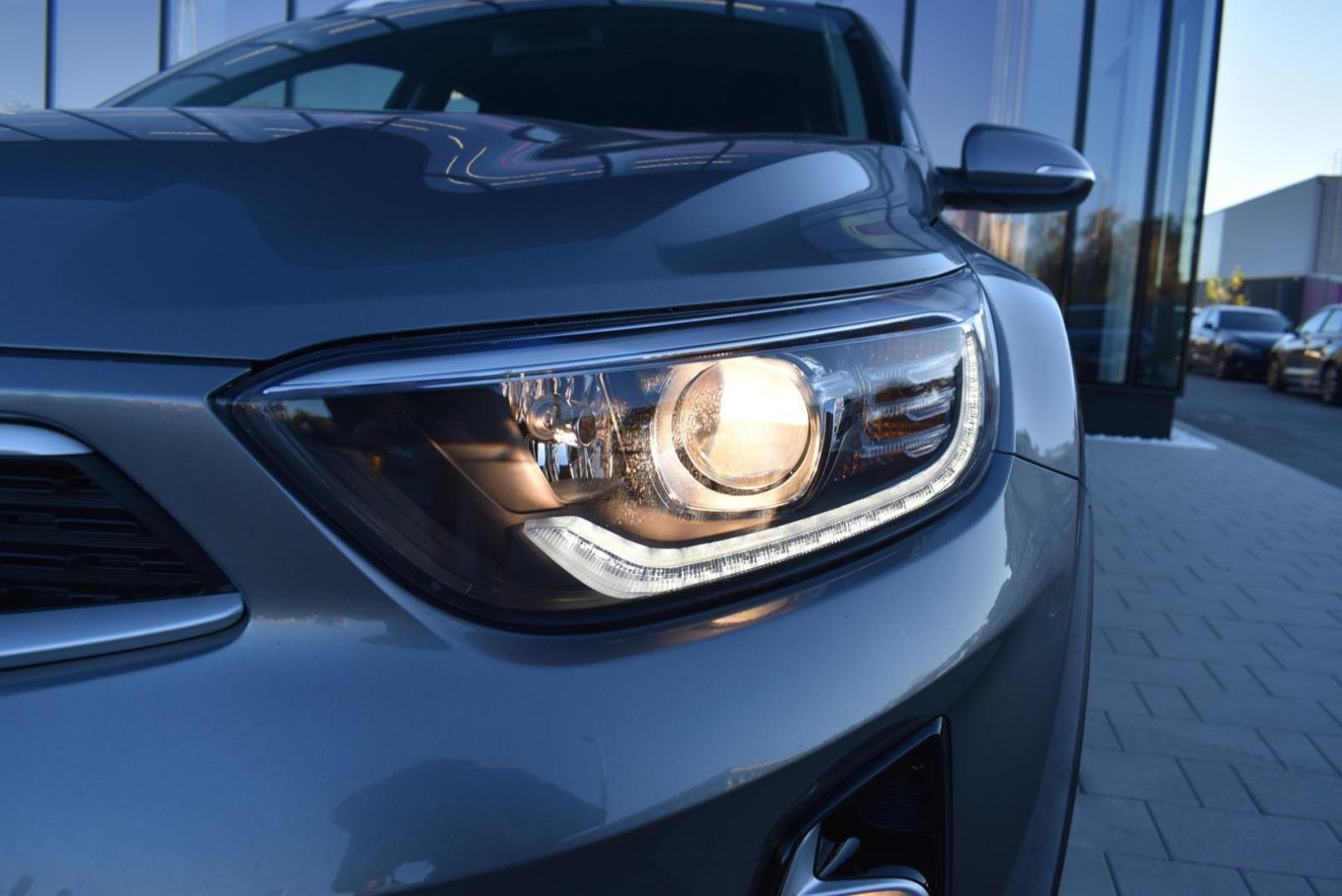 KIA Stonic 1,2 GAS LX URBAN+ M/T, NAVIGACIJA, STRAŽNJA KAMERA,TEMPOMAT, fotografija 13