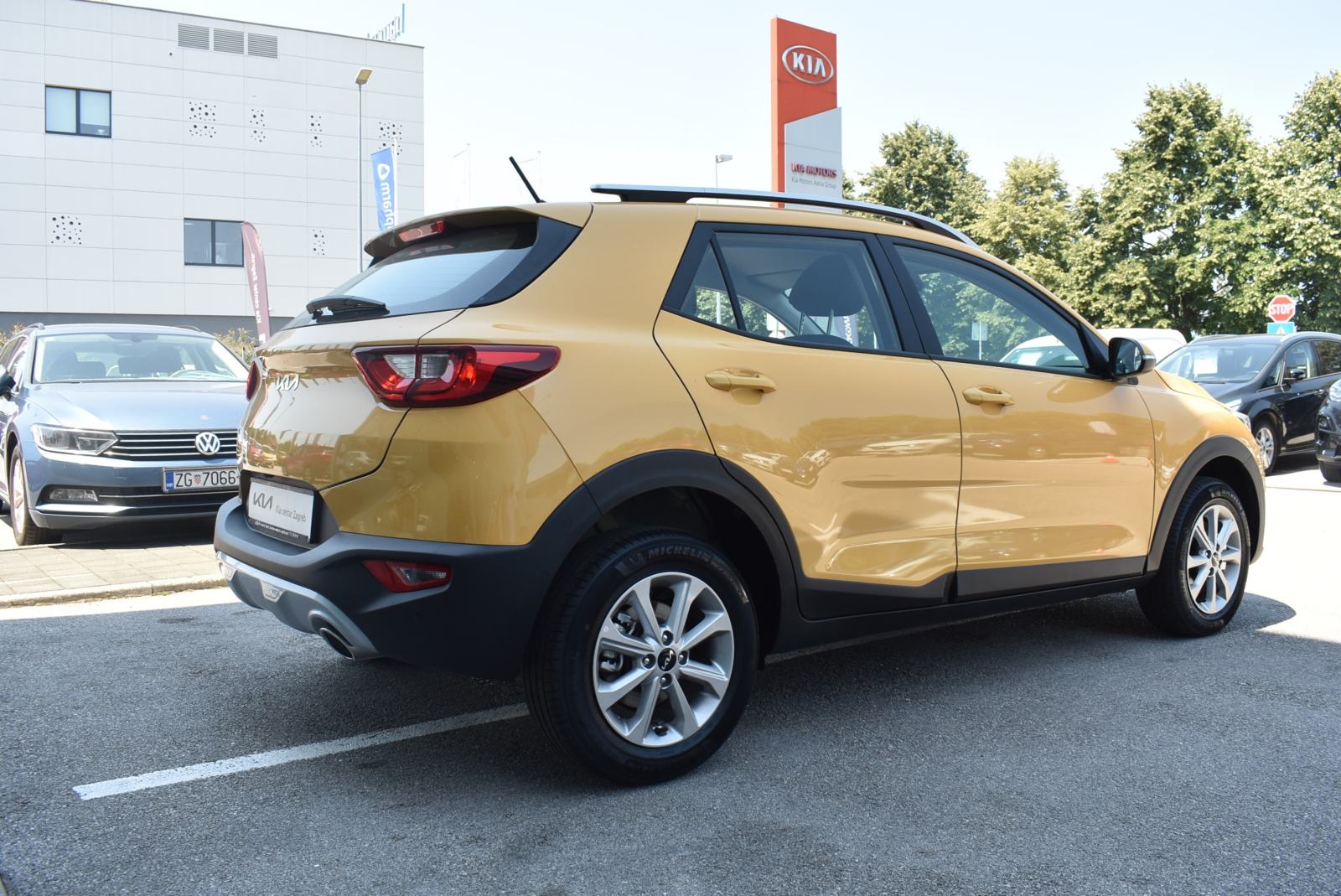Kia Stonic 1.2 GAS LX Urban M/T, fotografija 6