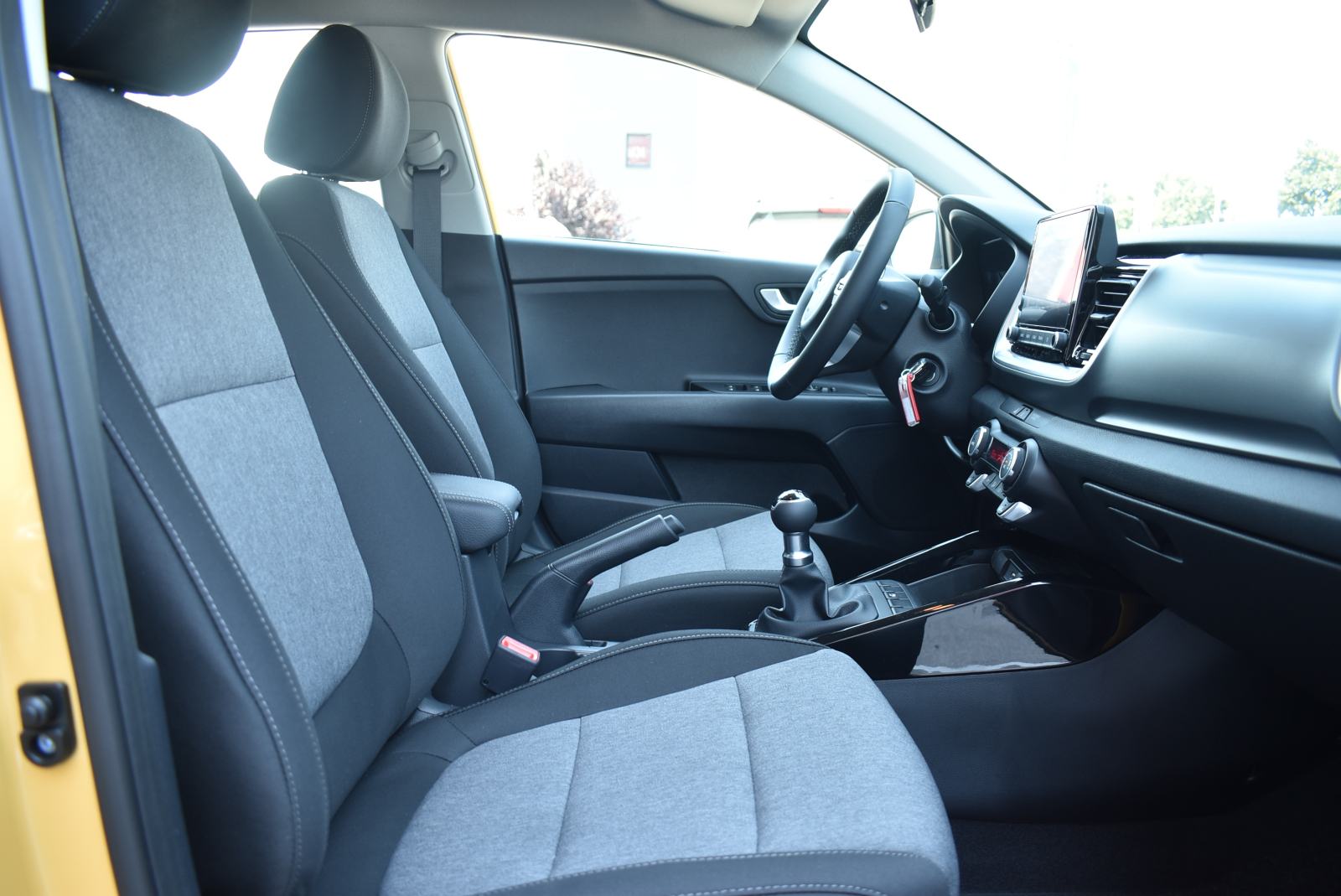 Kia Stonic 1.2 GAS LX Urban M/T, fotografija 20