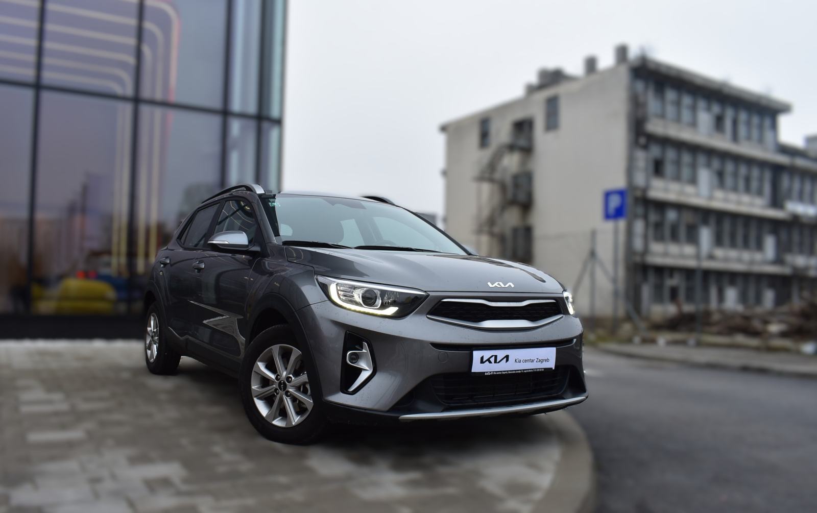 Kia Stonic 1,2 GAS LX URBAN+ M/T MRV, fotografija 3