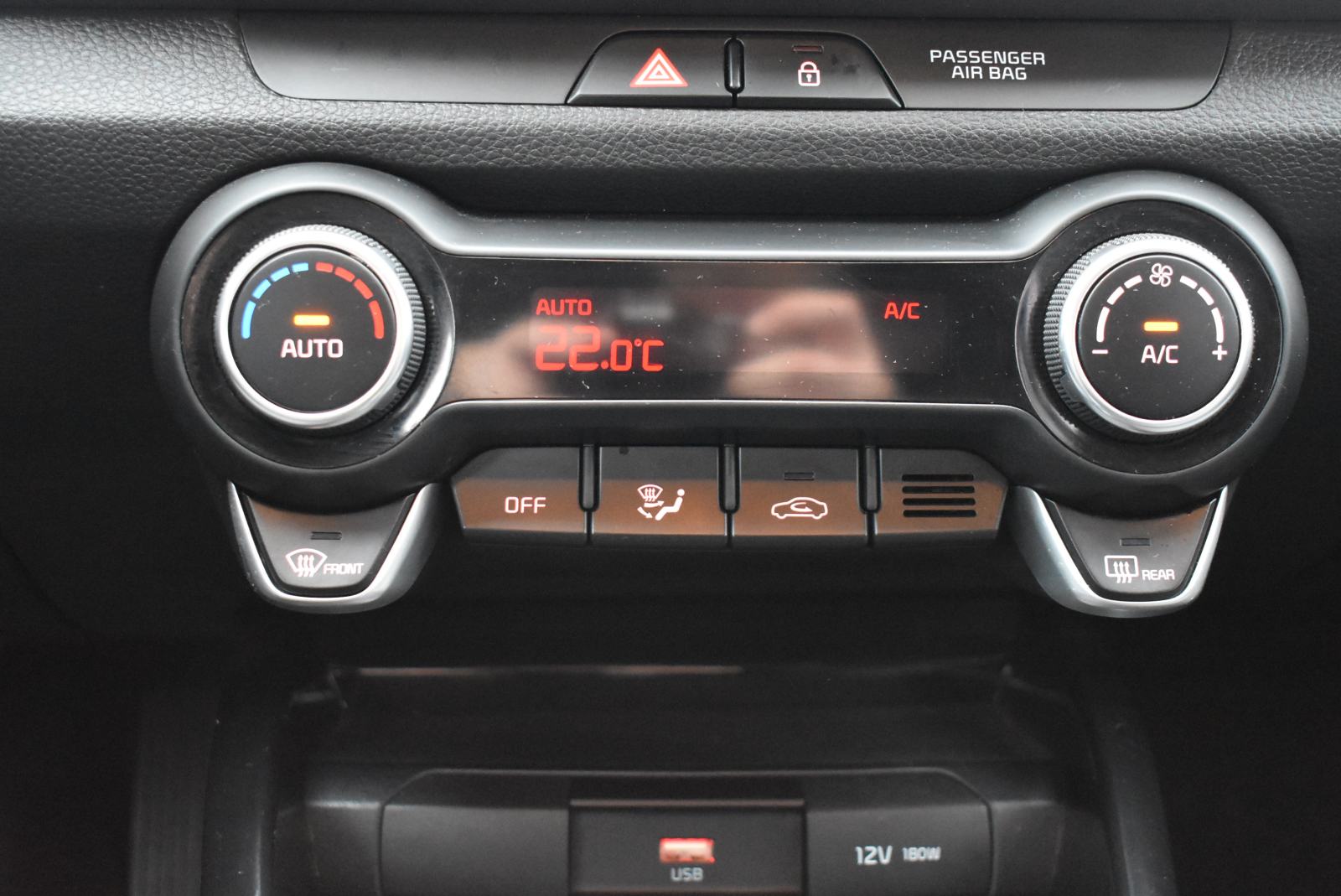 Kia Stonic 1,2 GAS LX URBAN+ M/T MRV, fotografija 16