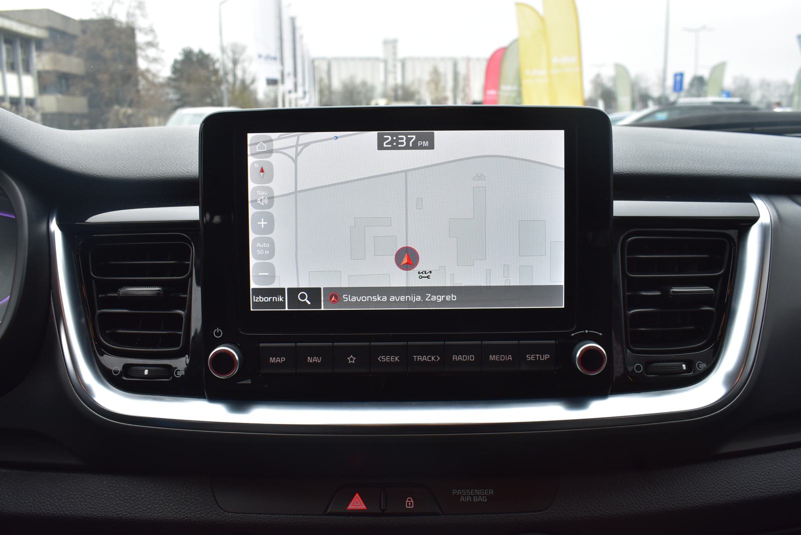 Kia Stonic 1,2 GAS LX URBAN+ M/T MRV, fotografija 17